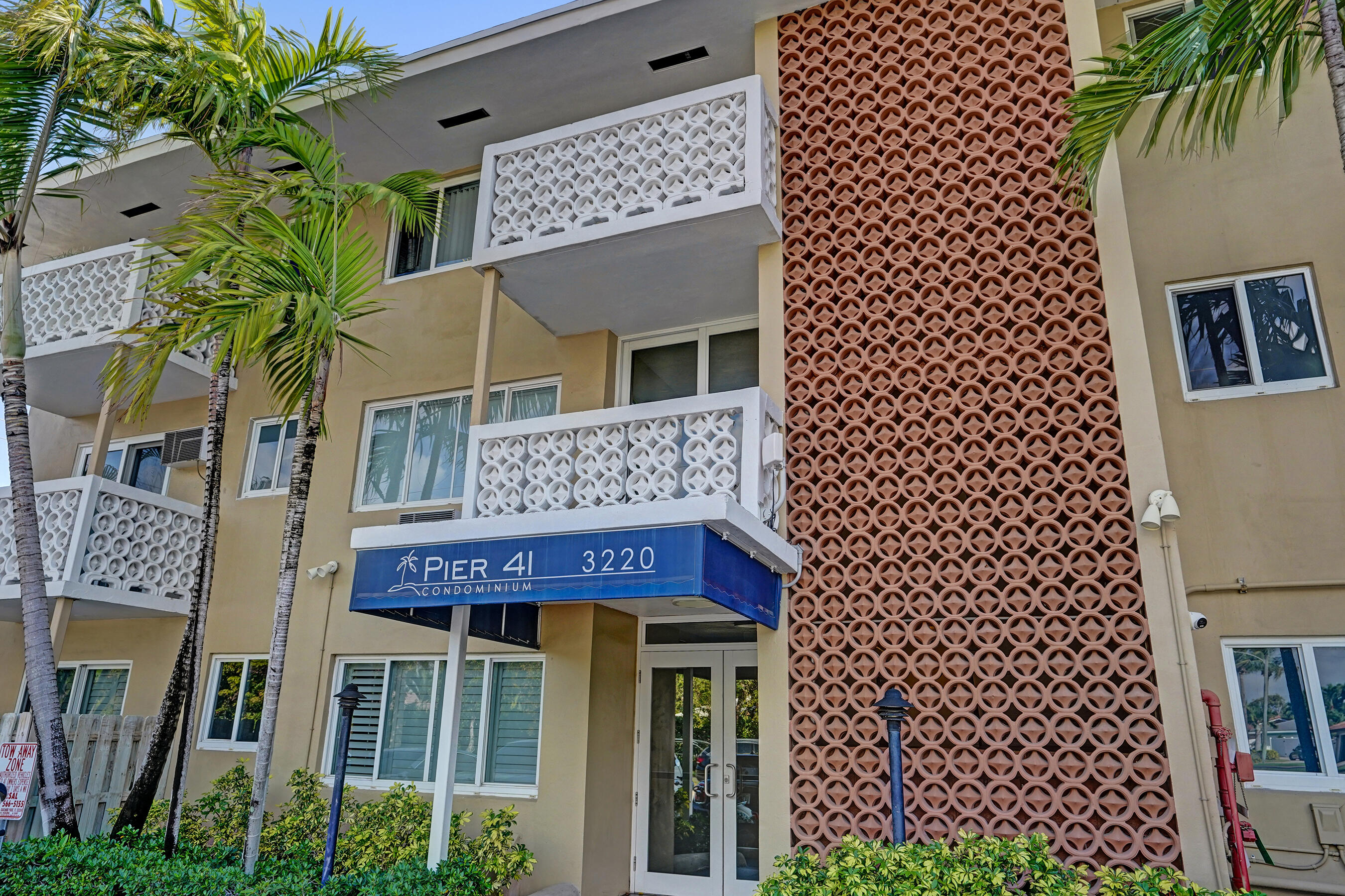 3220 Bayview #315, Fort Lauderdale FL 33306