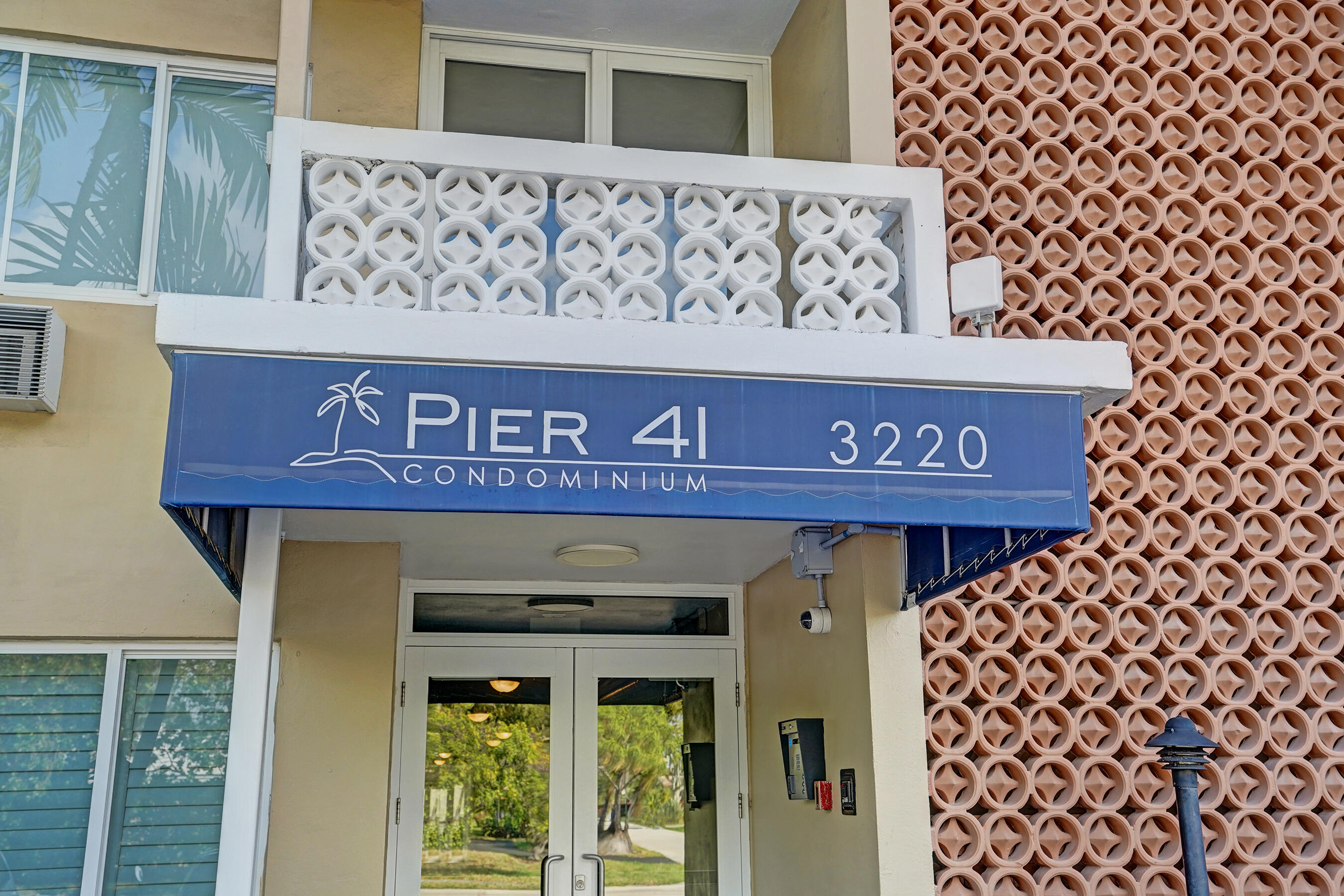 3220 Bayview #315, Fort Lauderdale FL 33306