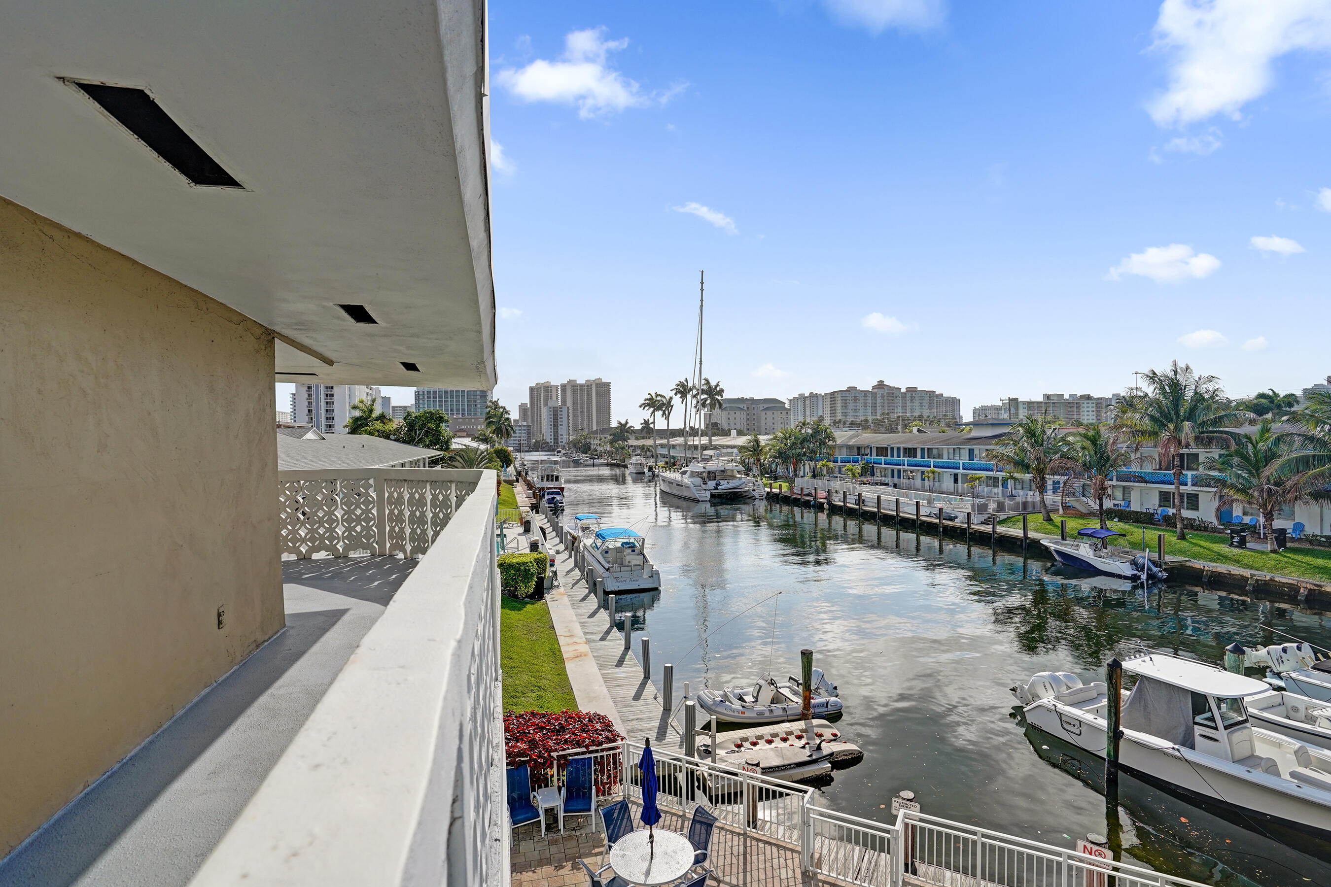 3220 Bayview #315, Fort Lauderdale FL 33306