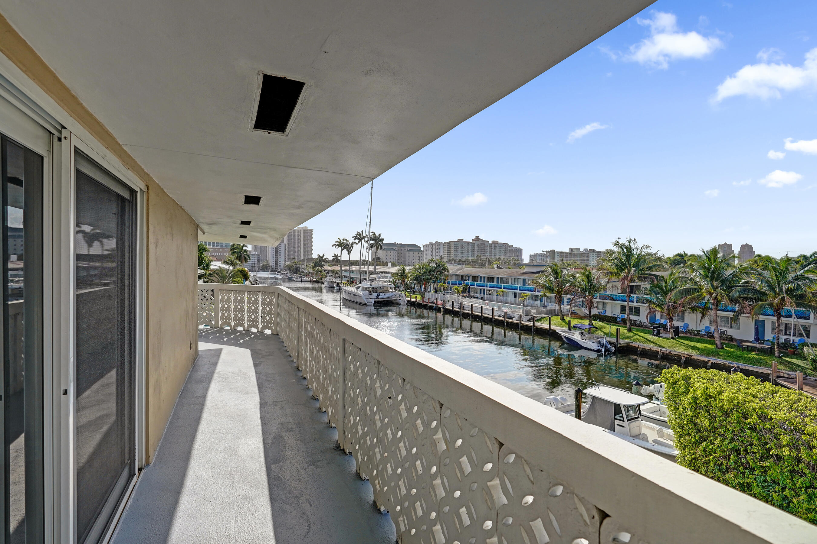 3220 Bayview #315, Fort Lauderdale FL 33306