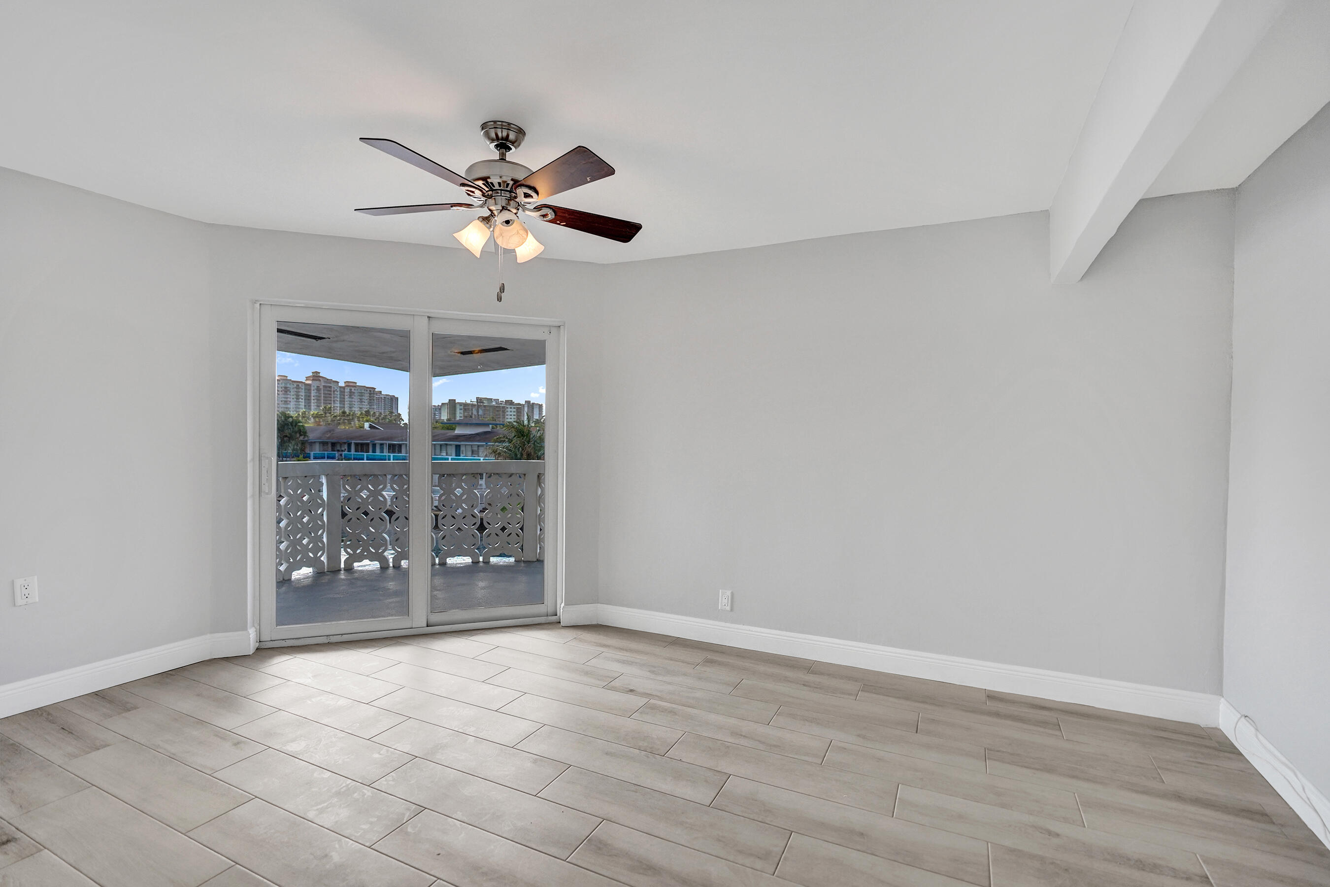 3220 Bayview #315, Fort Lauderdale FL 33306