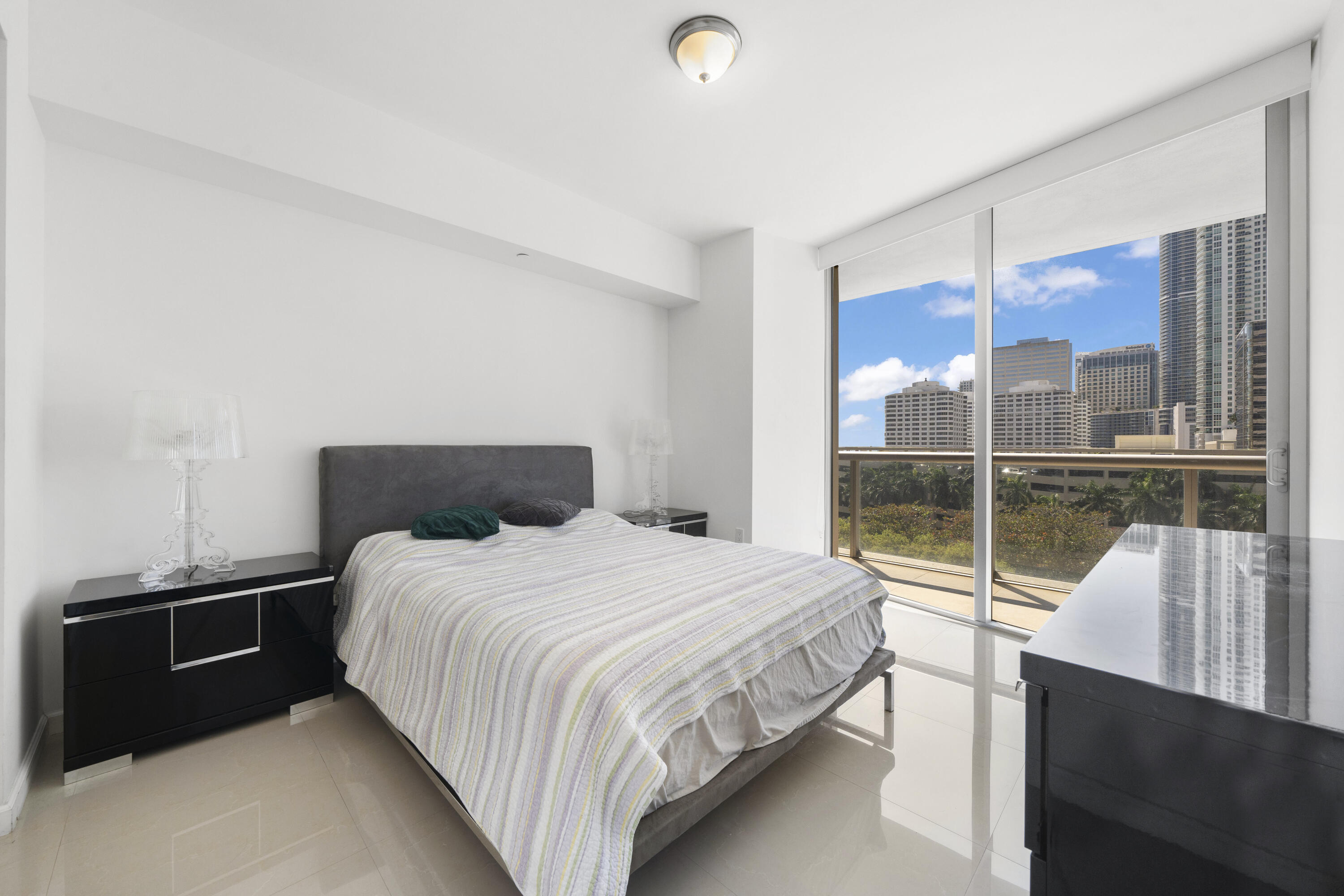 495 Brickell #811, Miami FL 33131