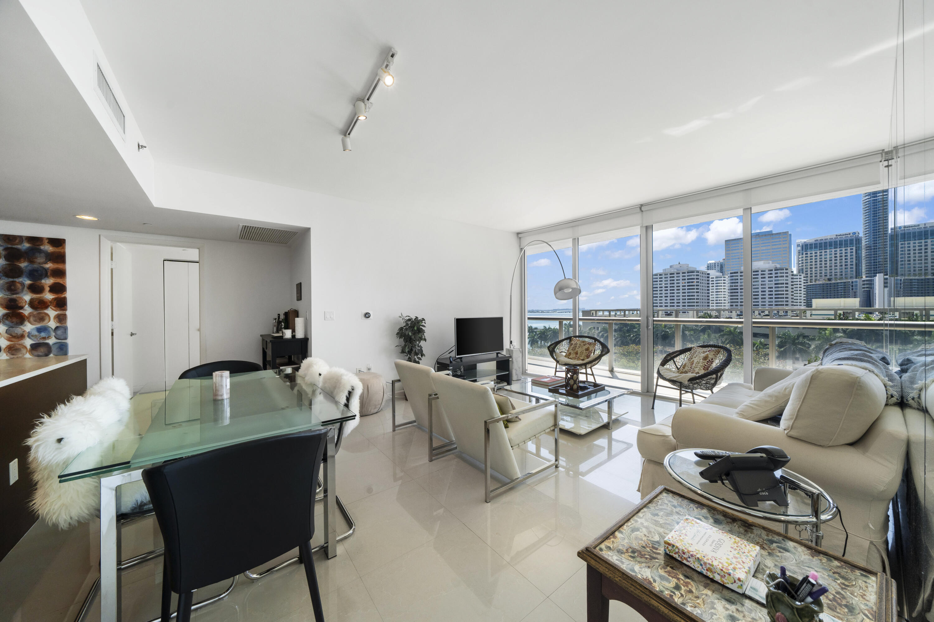 495 Brickell #811, Miami FL 33131