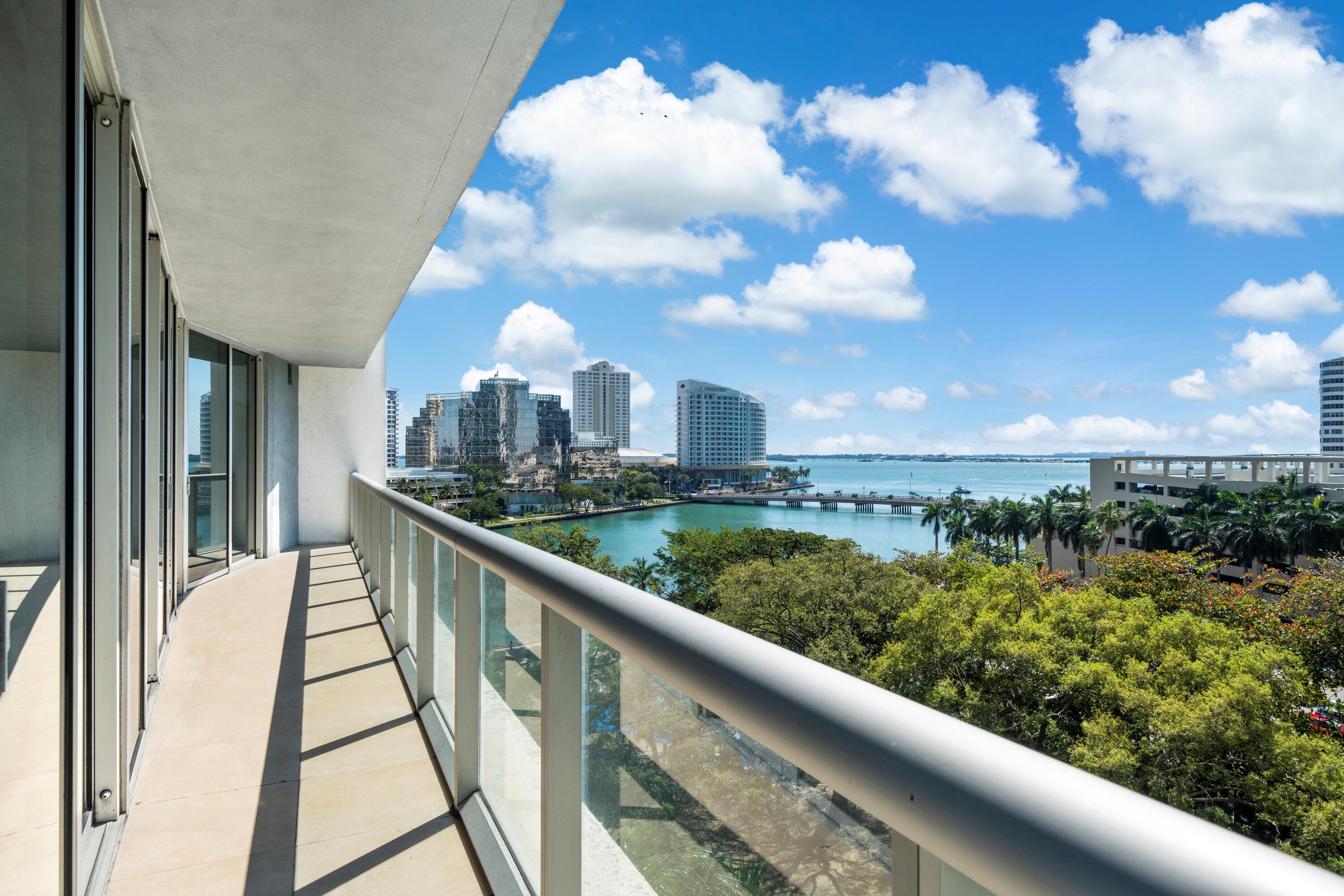 495 Brickell #811, Miami FL 33131