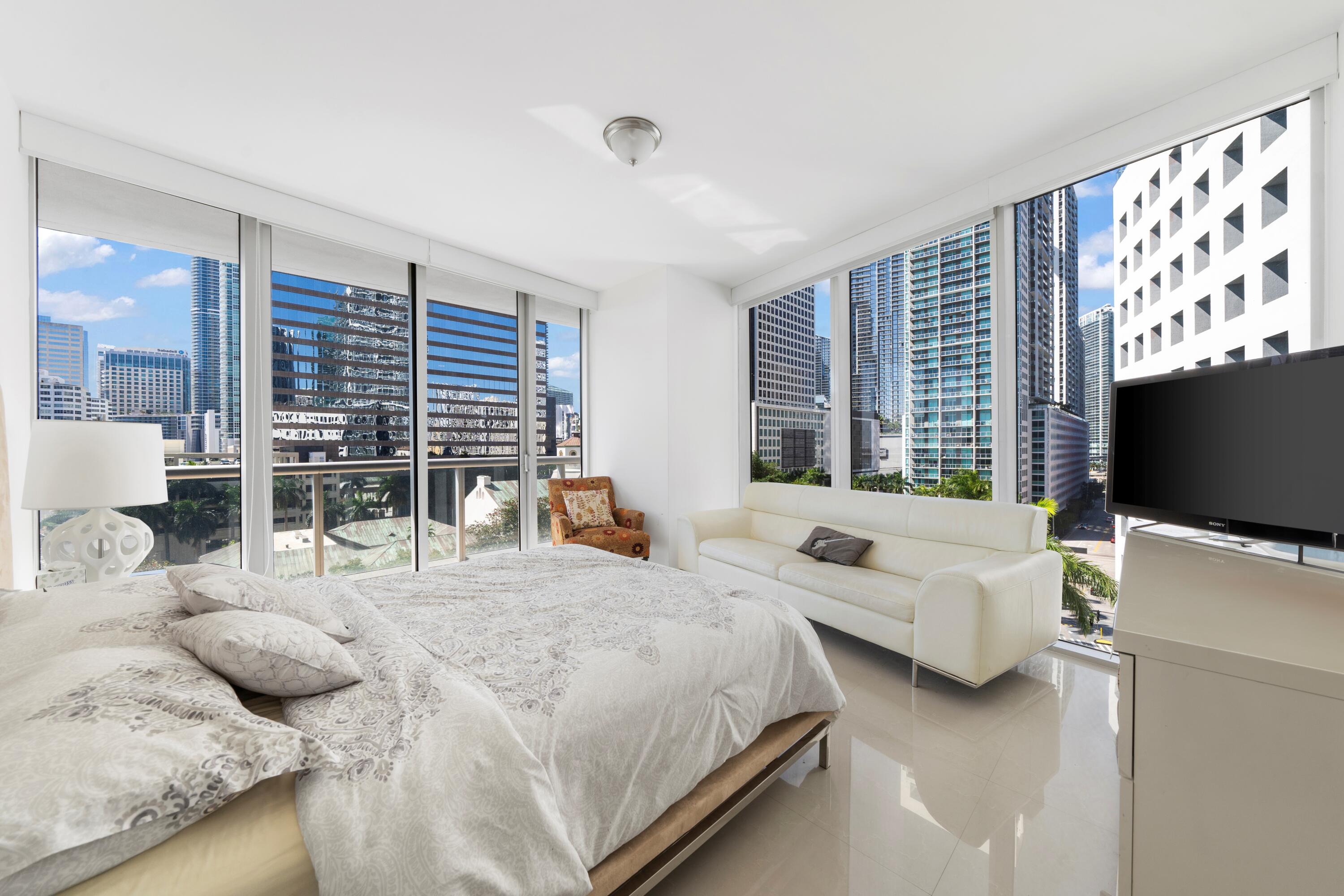 495 Brickell #811, Miami FL 33131