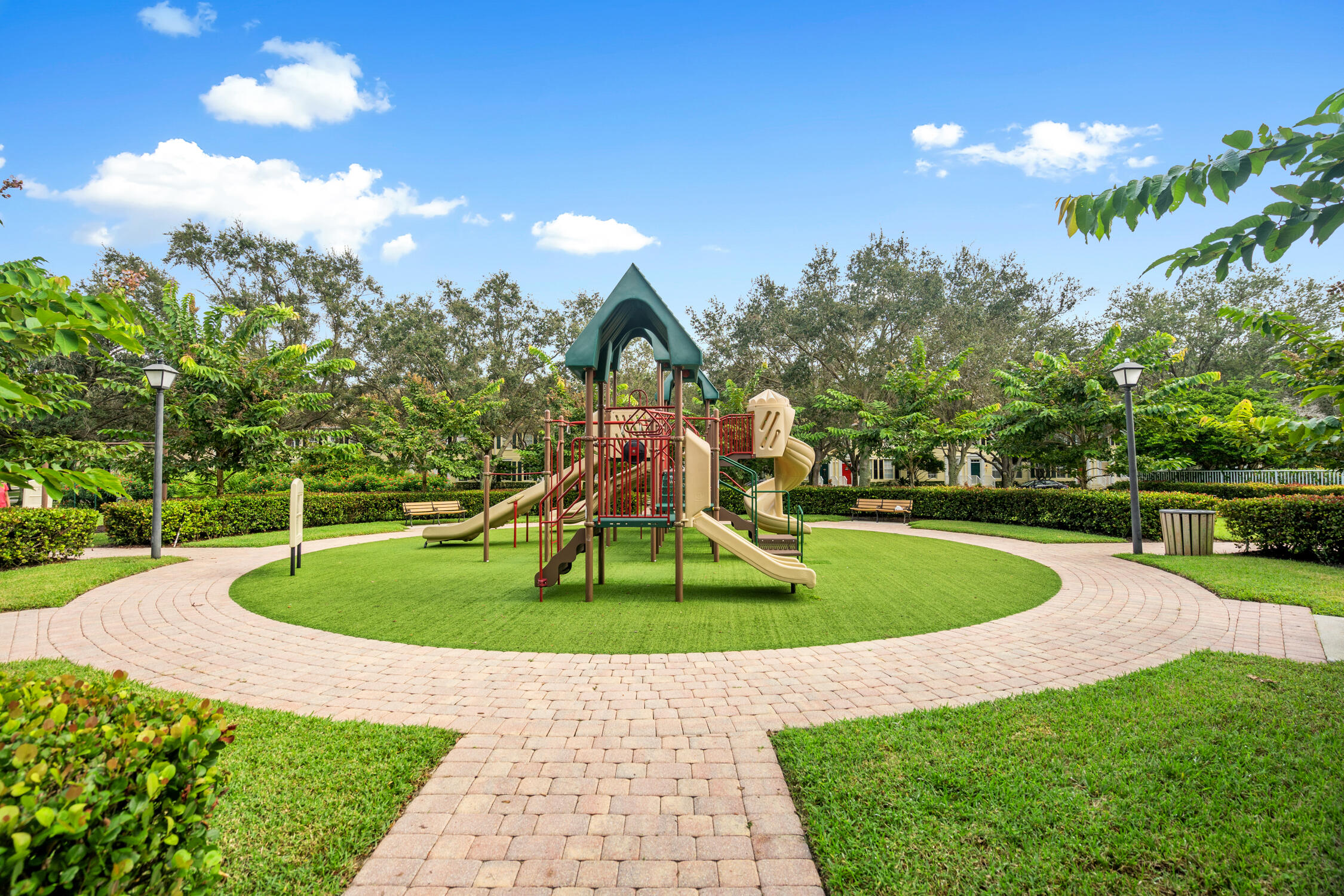 176 Freeport, Jupiter FL 33458
