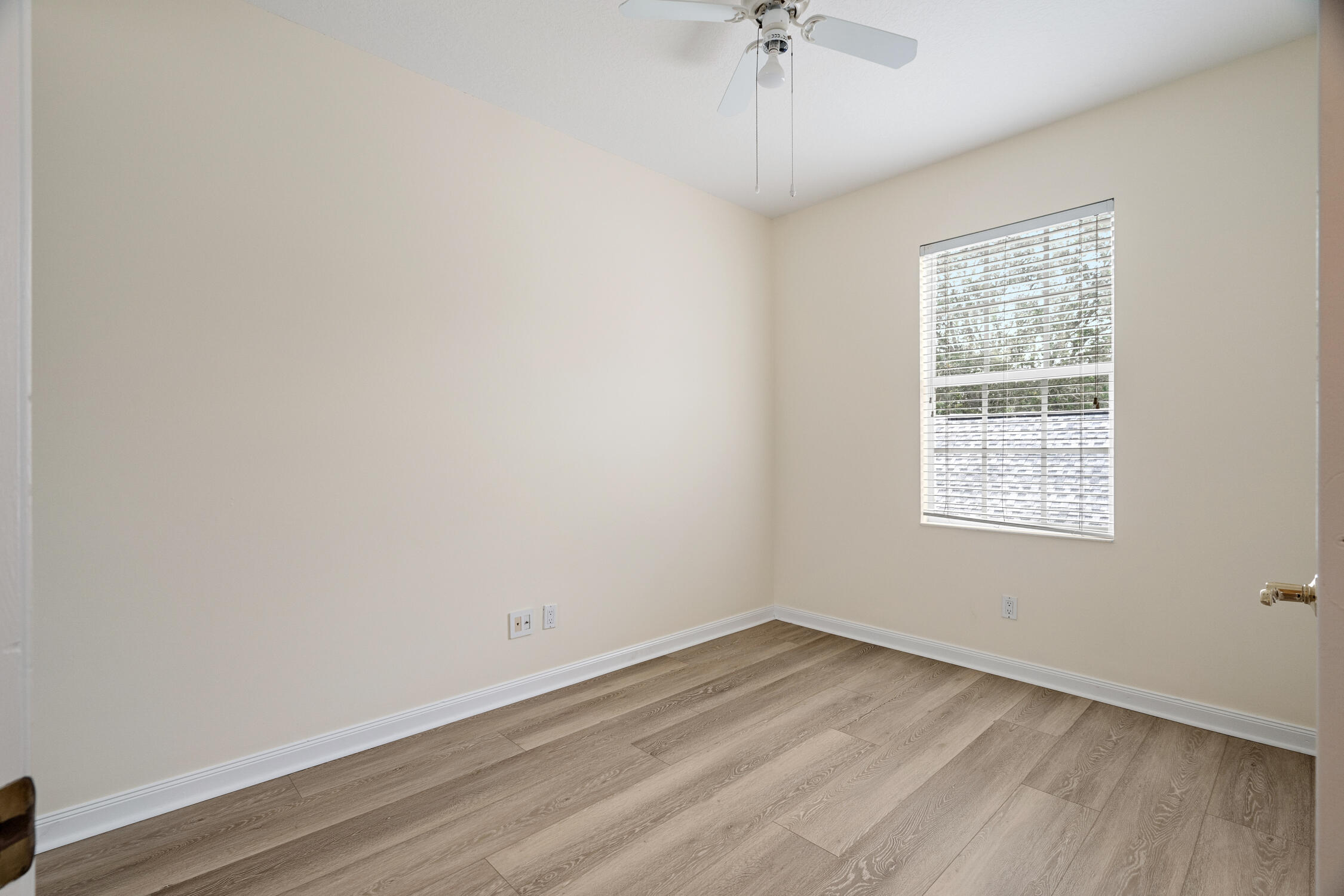 176 Freeport, Jupiter FL 33458