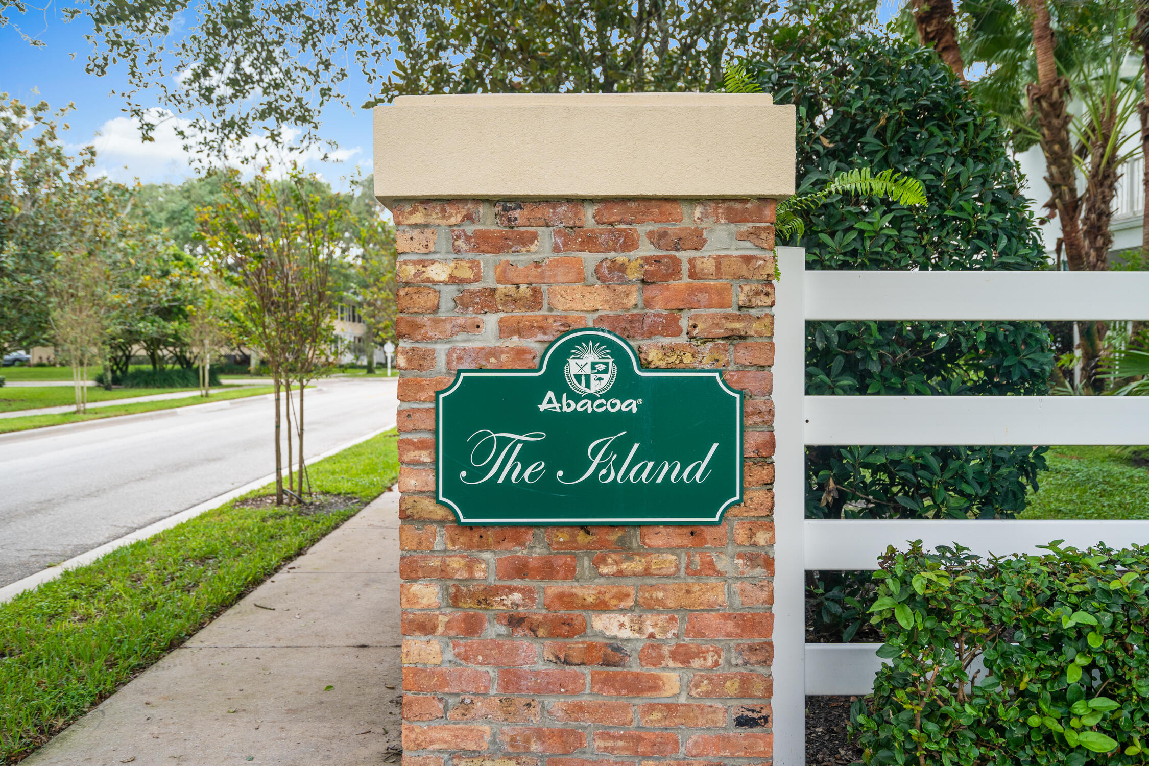 176 Freeport, Jupiter FL 33458
