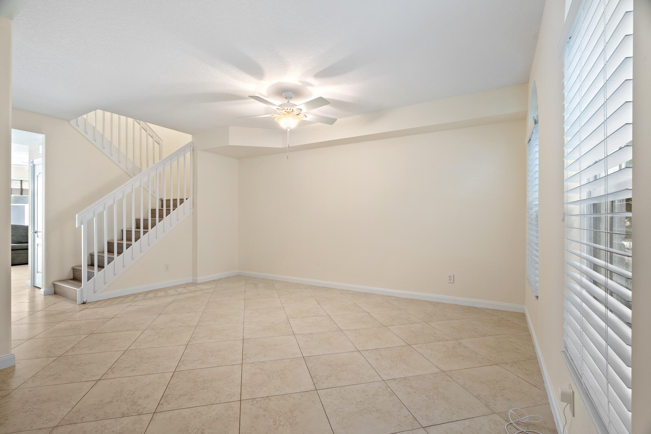 176 Freeport, Jupiter FL 33458