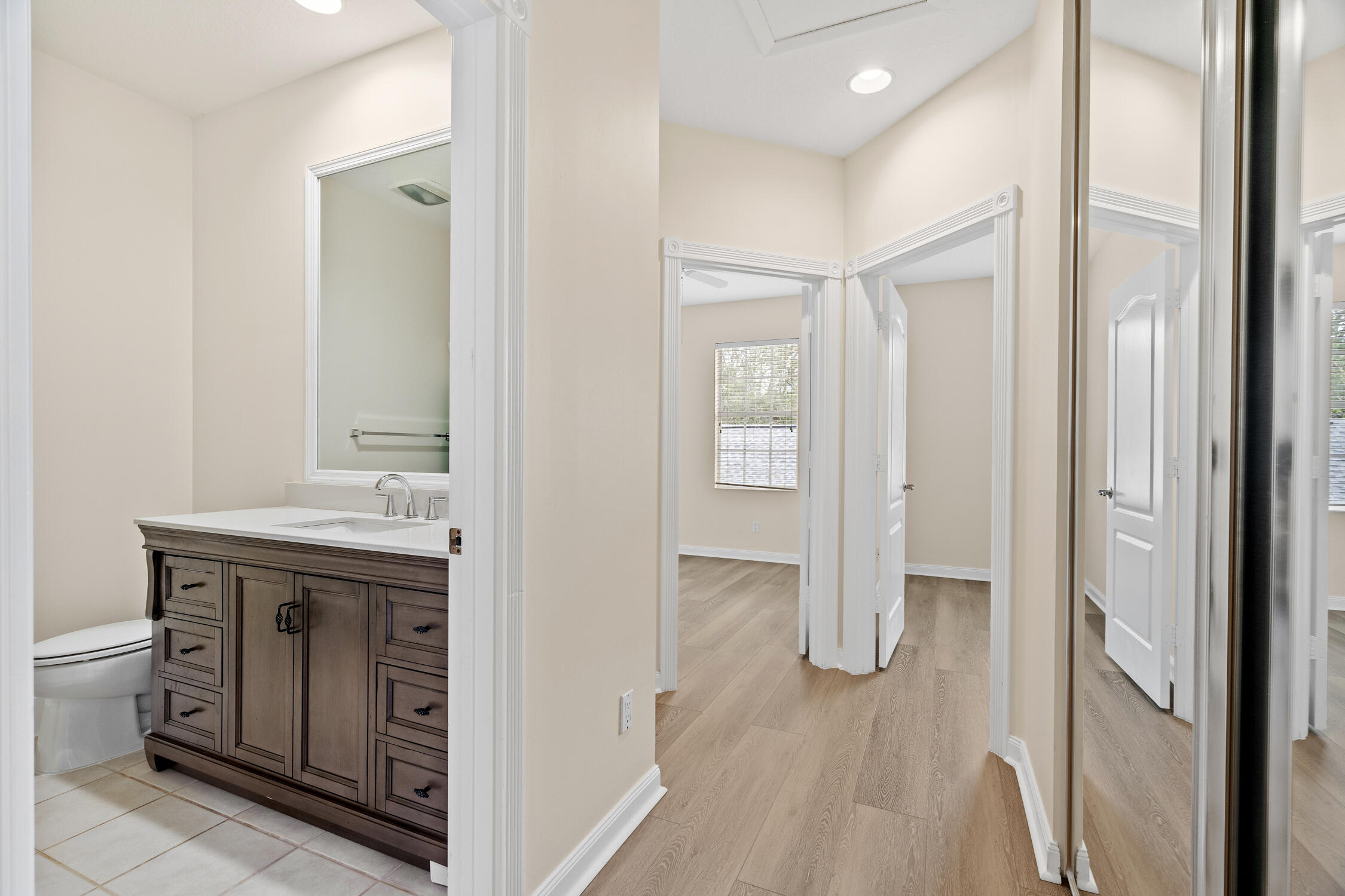 176 Freeport, Jupiter FL 33458