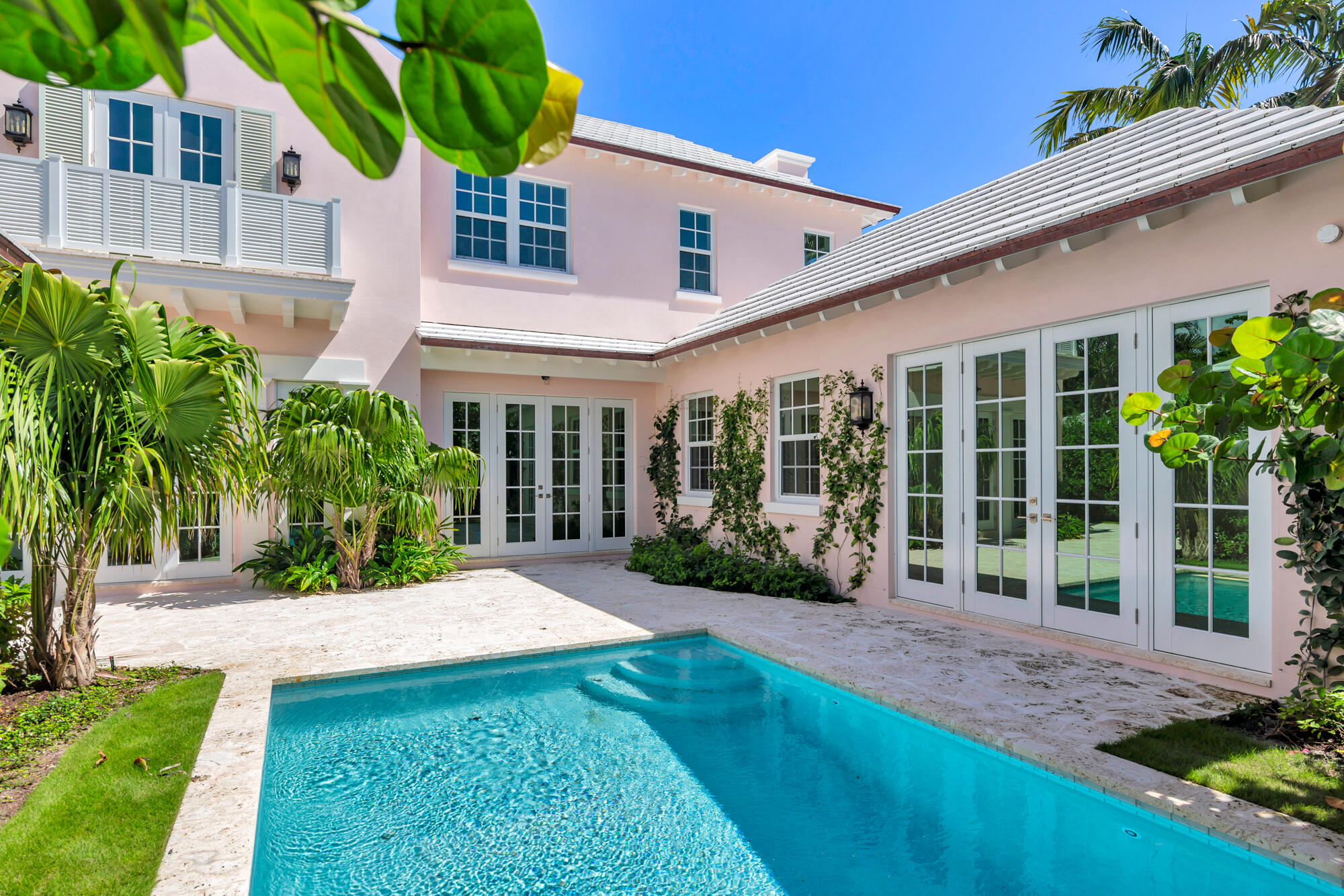 234 Summa, West Palm Beach FL 33405