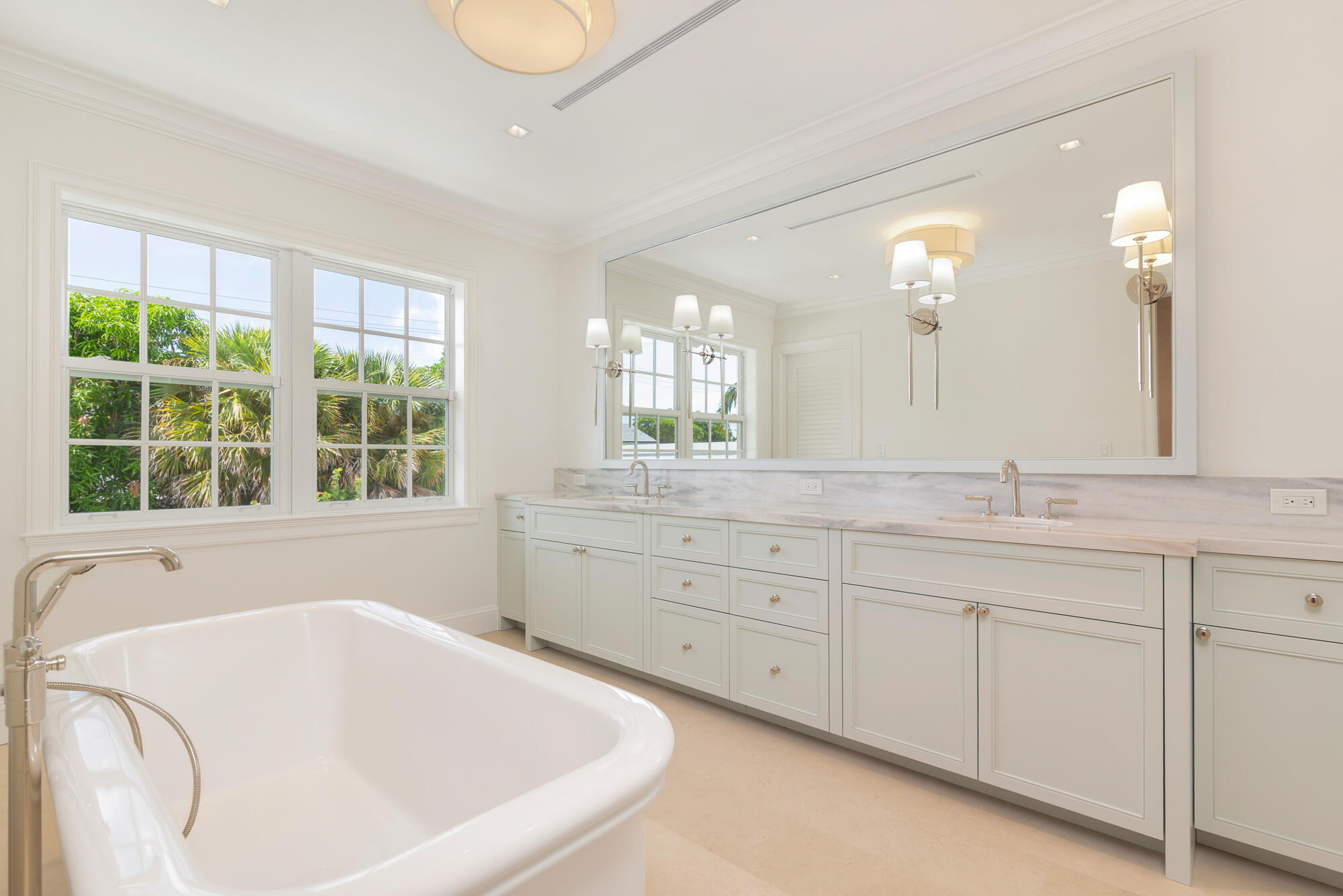 234 Summa, West Palm Beach FL 33405