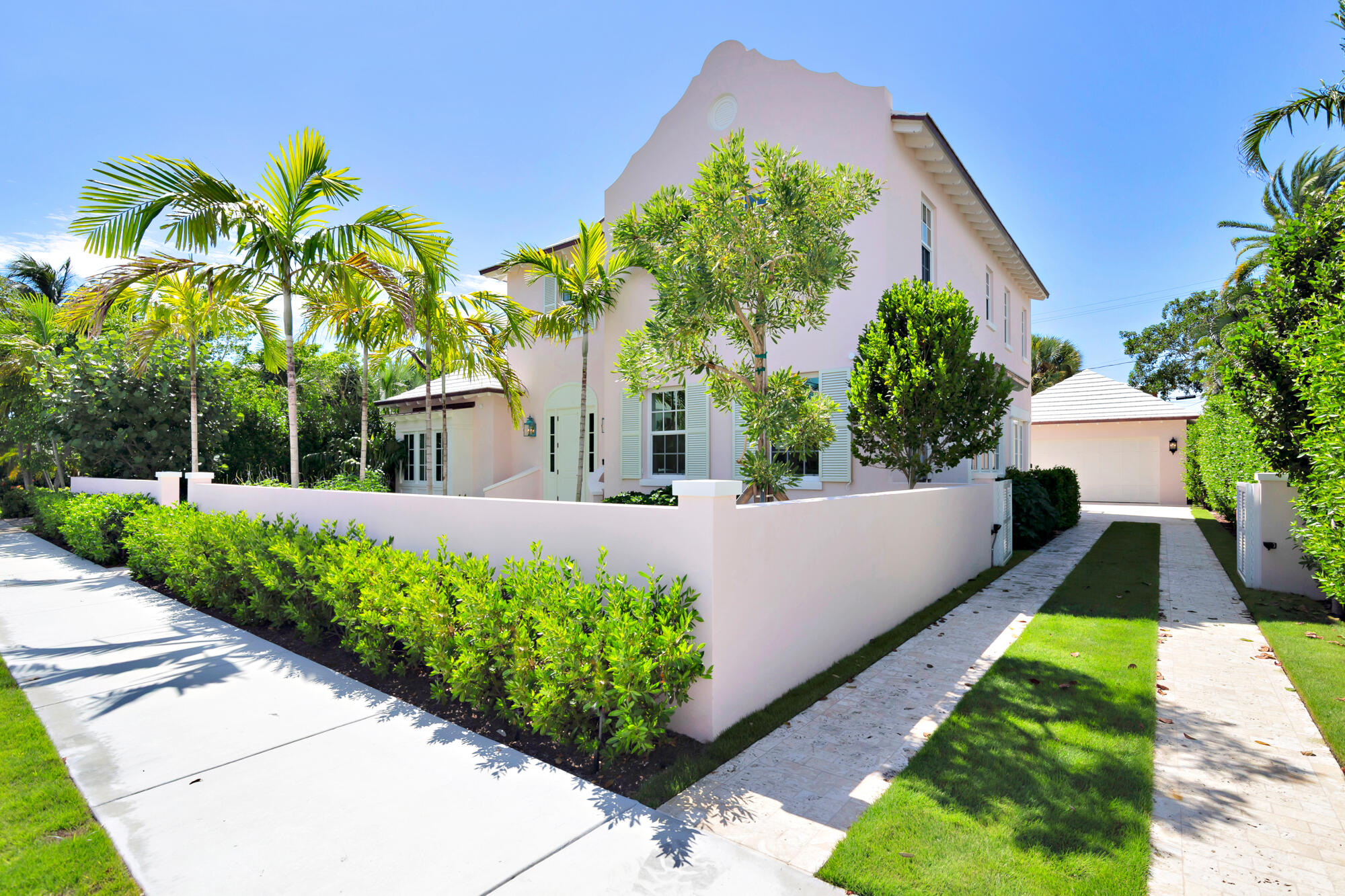234 Summa, West Palm Beach FL 33405