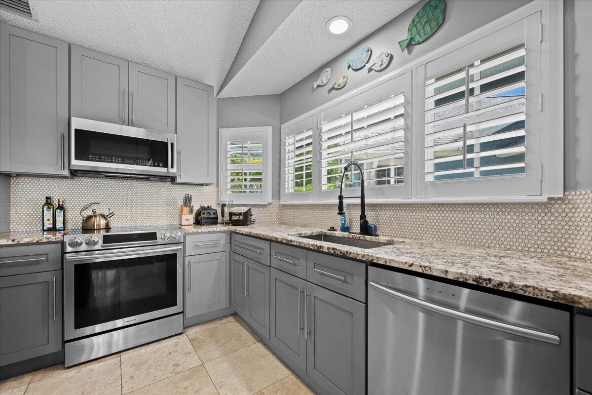 621 Ocean Dunes, Jupiter FL 33477