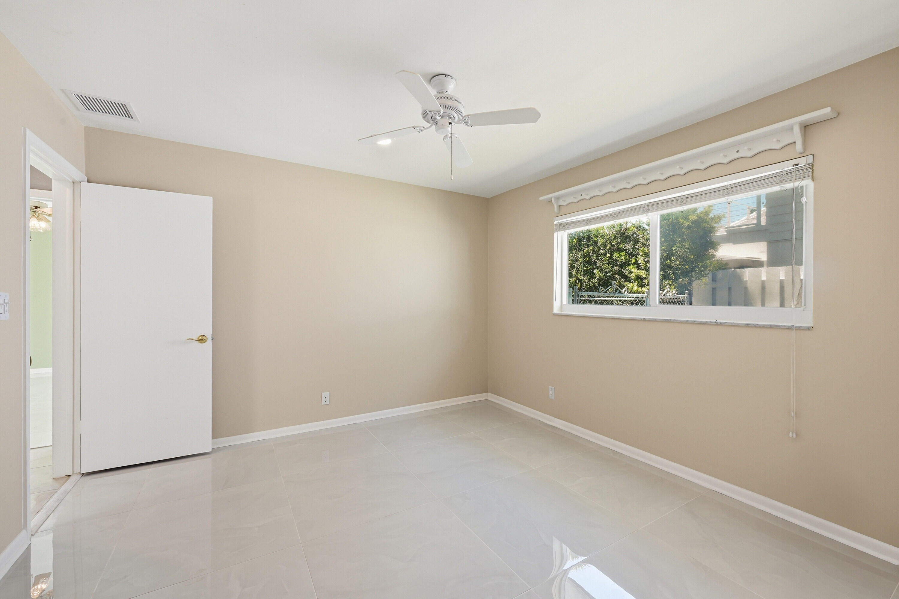 2810 NE 52nd, Fort Lauderdale FL 33308