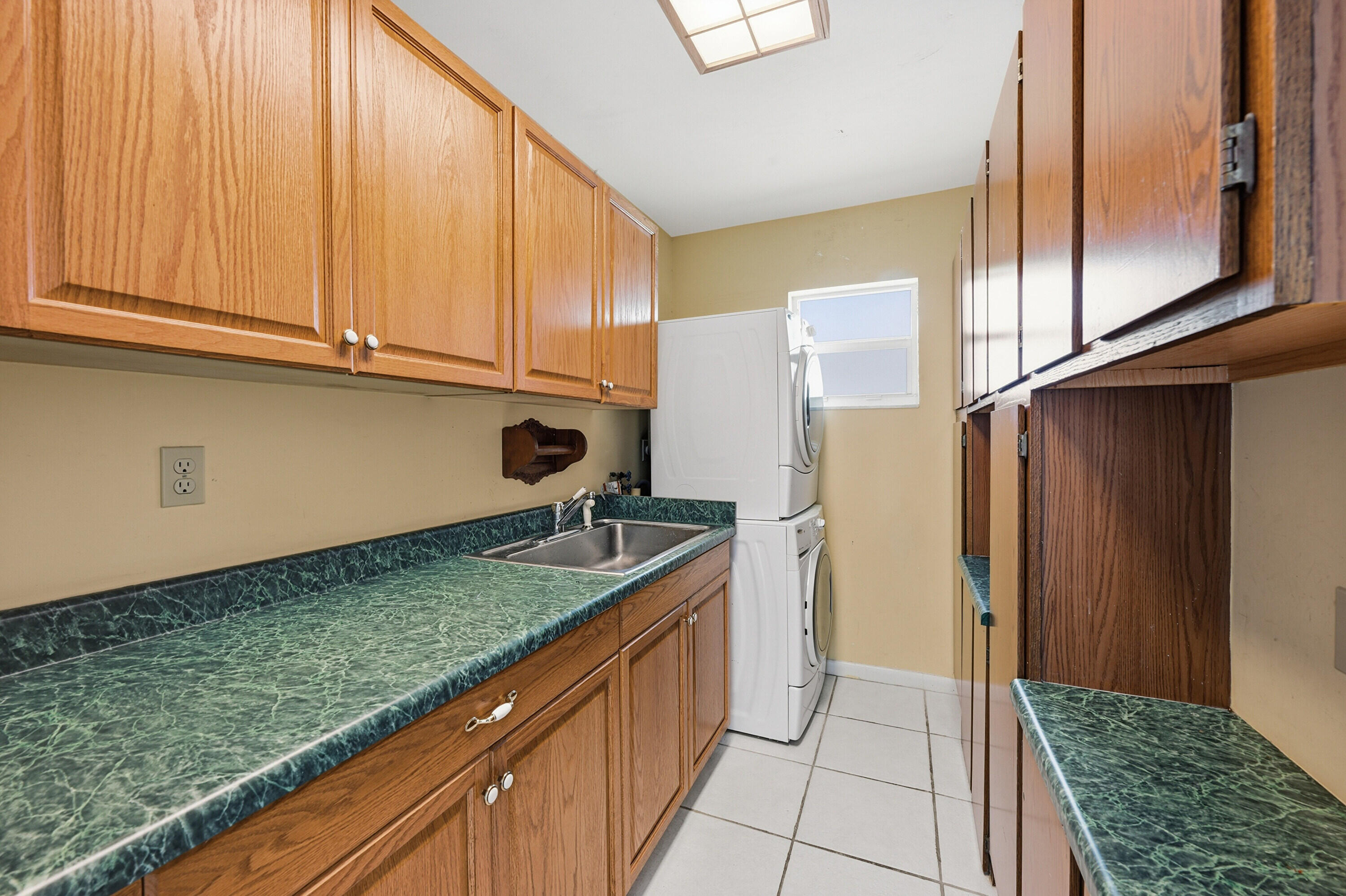 2810 NE 52nd, Fort Lauderdale FL 33308