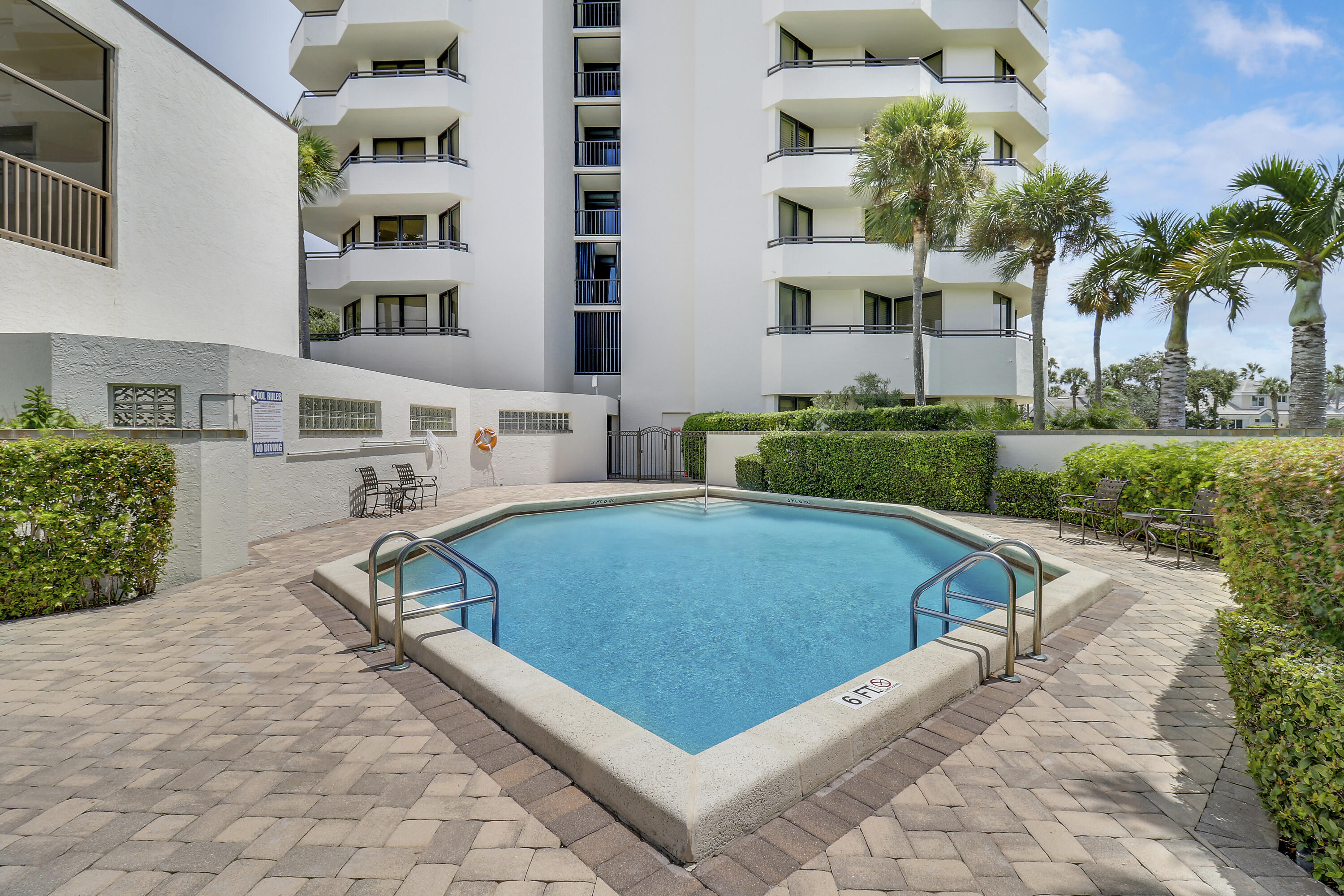 3322 Casseekey Island #604, Jupiter FL 33477