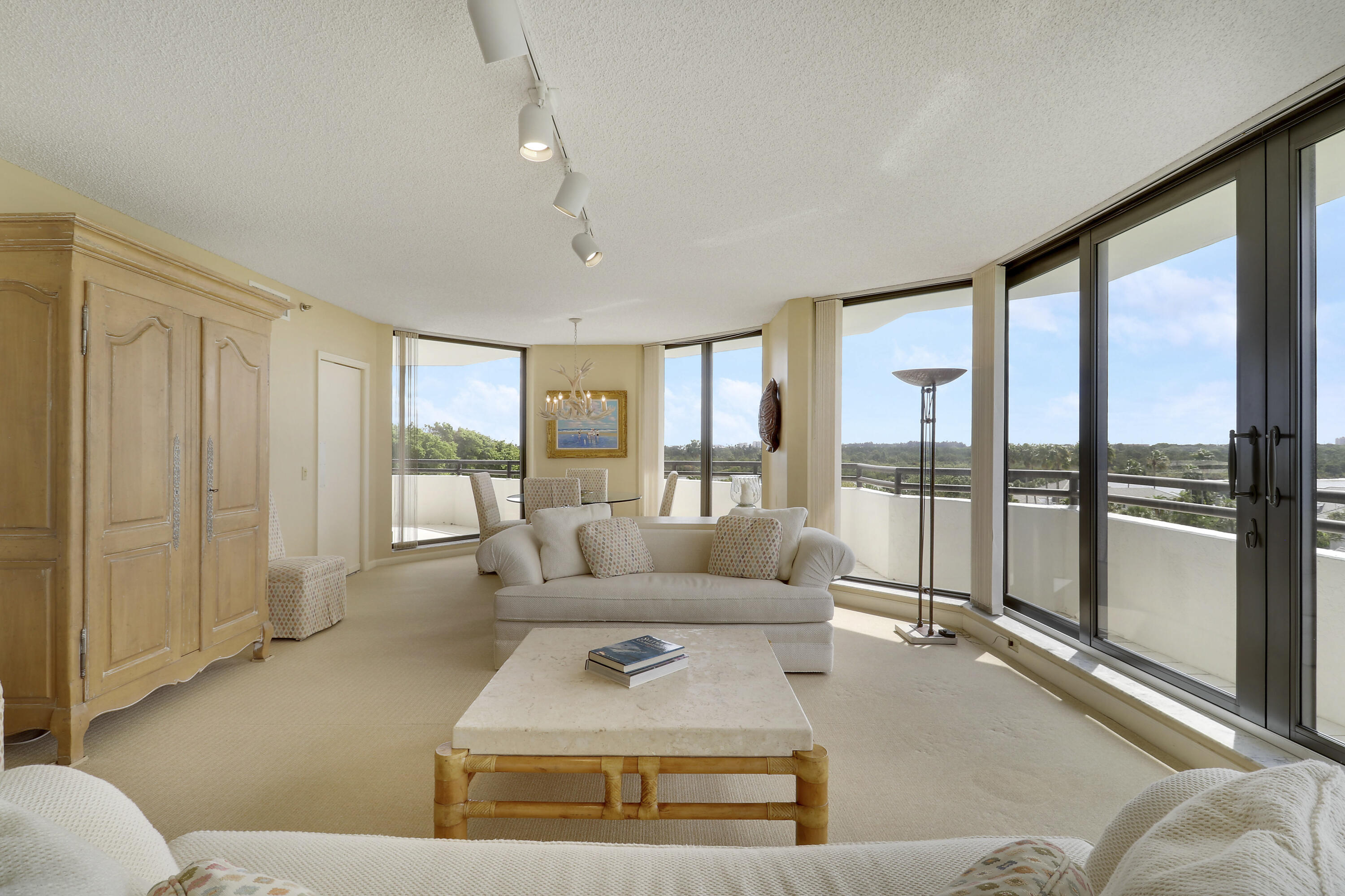 3322 Casseekey Island #604, Jupiter FL 33477