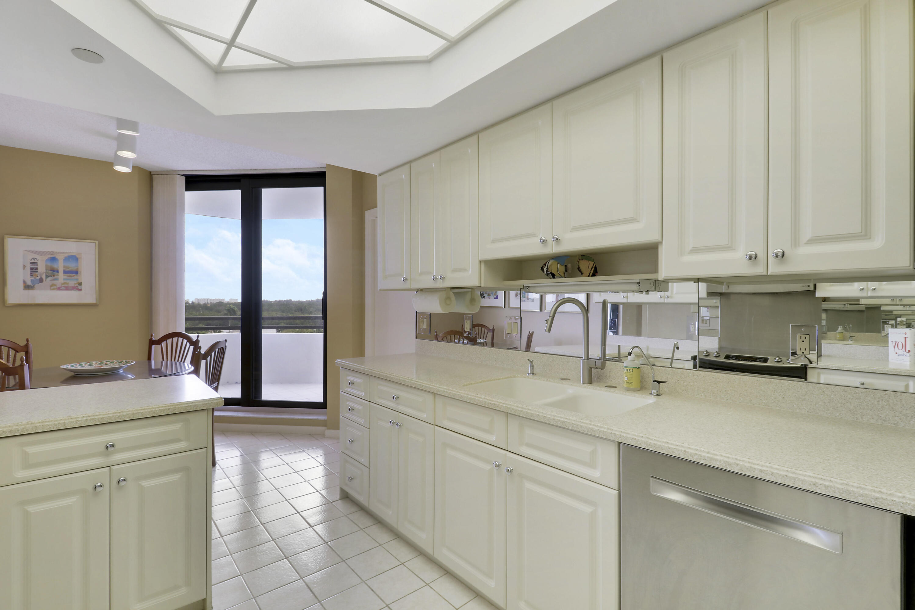 3322 Casseekey Island #604, Jupiter FL 33477