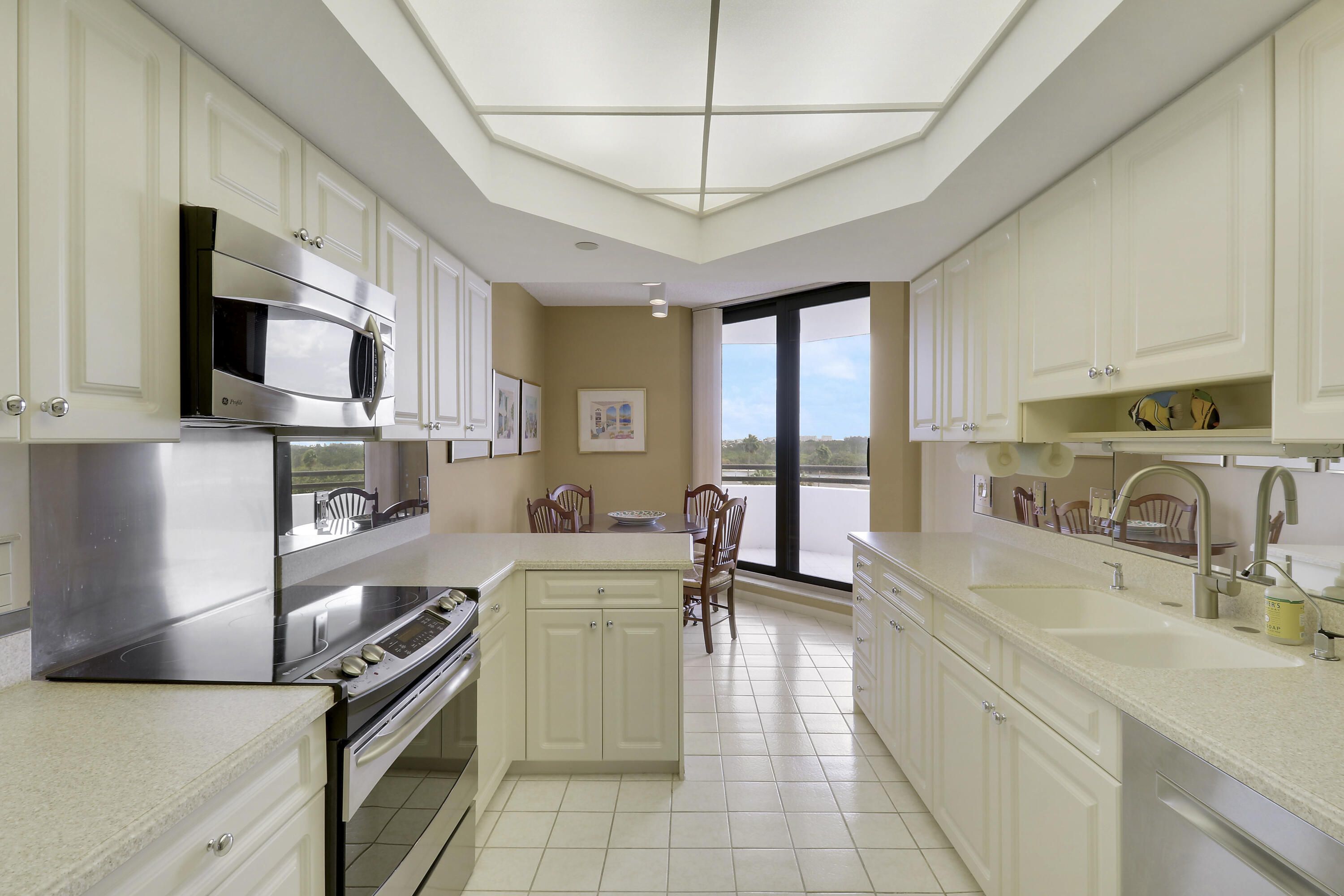 3322 Casseekey Island #604, Jupiter FL 33477