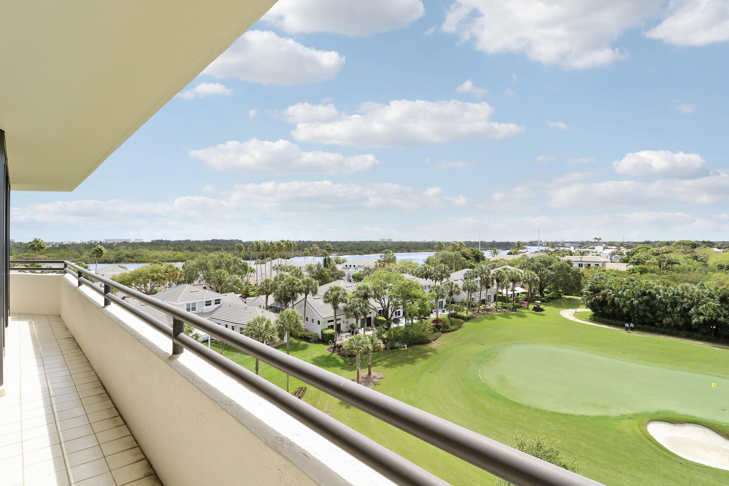 3322 Casseekey Island #604, Jupiter FL 33477