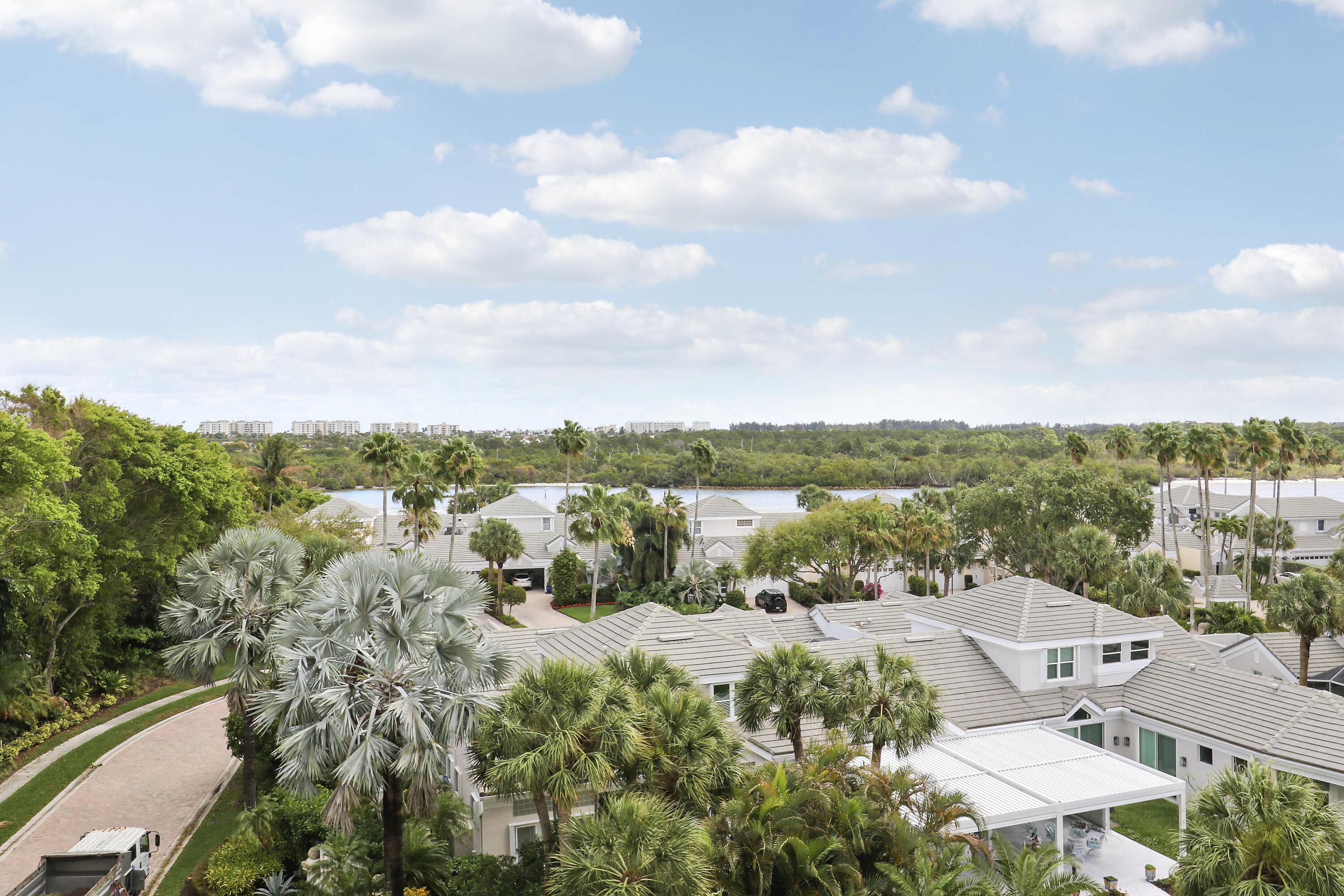 3322 Casseekey Island #604, Jupiter FL 33477