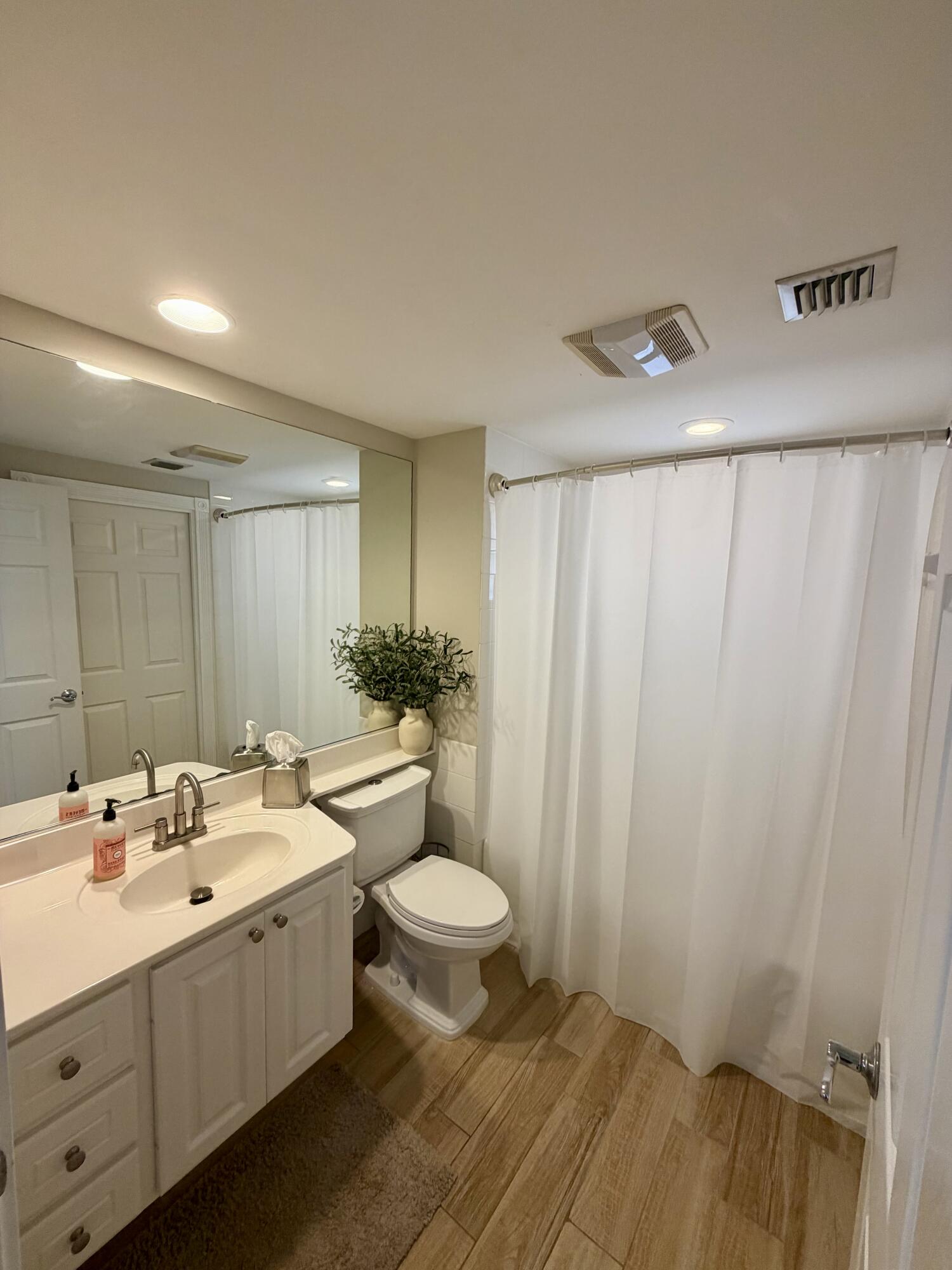 223 Soriano, Jupiter FL 33458
