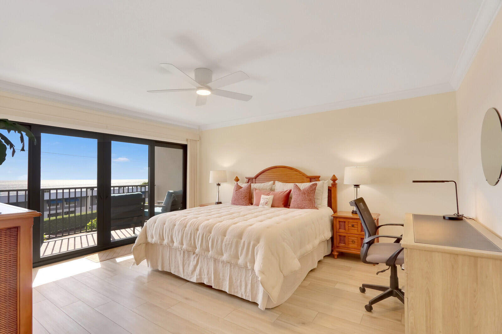 1055 Ocean #403, Juno Beach FL 33408