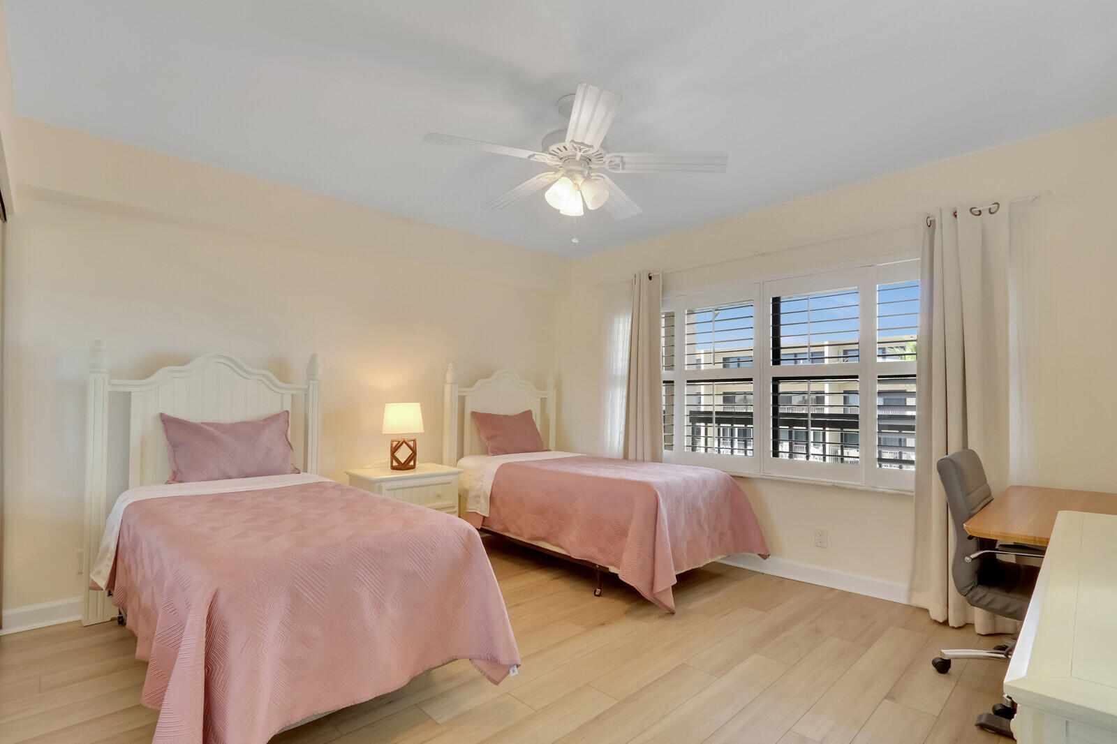 1055 Ocean #403, Juno Beach FL 33408