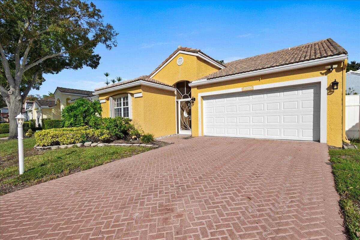 10174 Plum, Palm Beach Gardens FL 33410