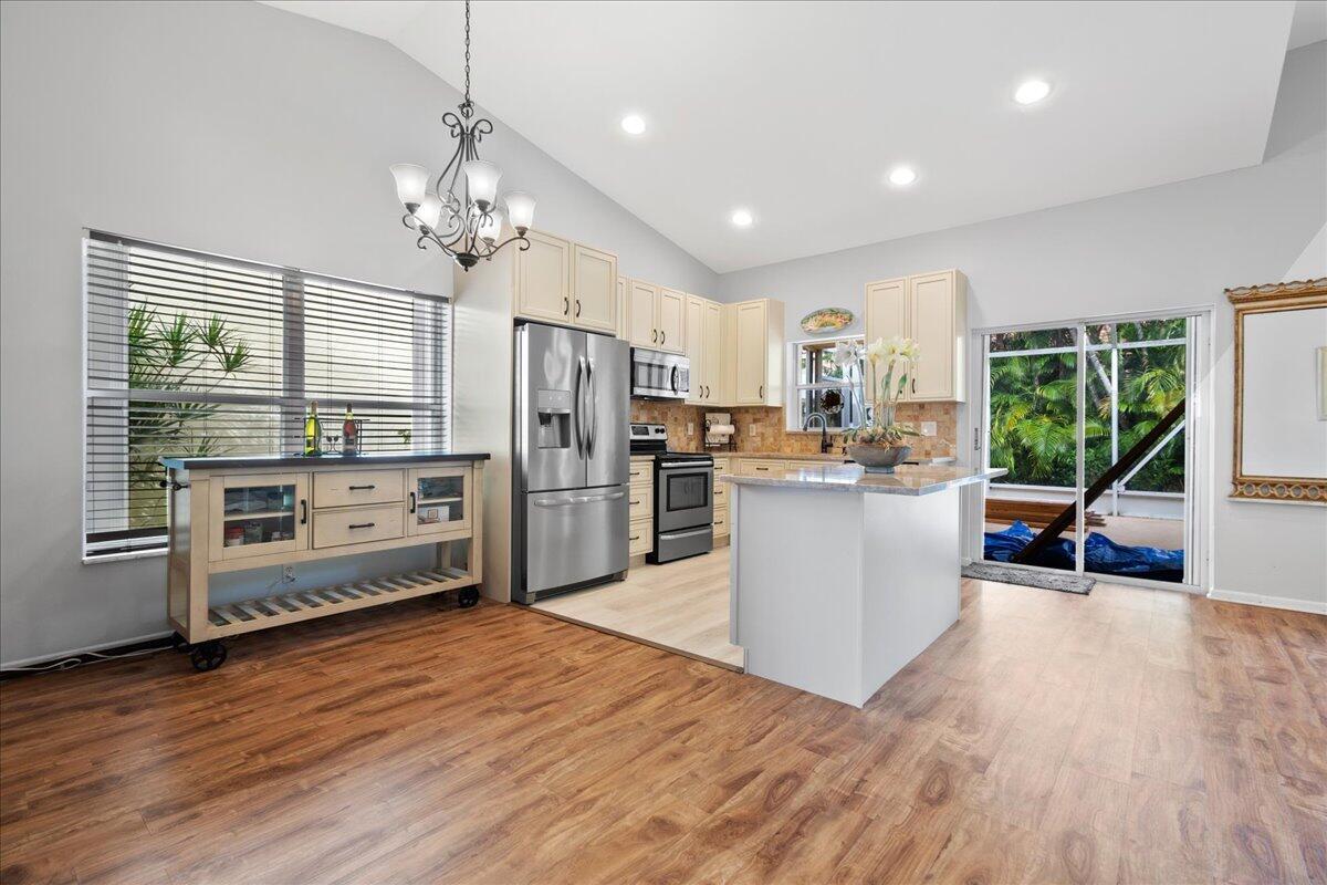 10174 Plum, Palm Beach Gardens FL 33410