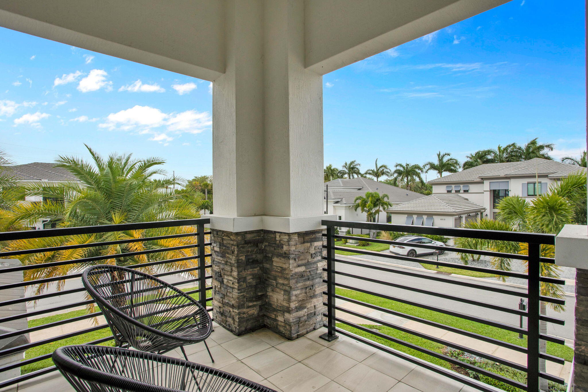 6903 NW 28th, Boca Raton FL 33496