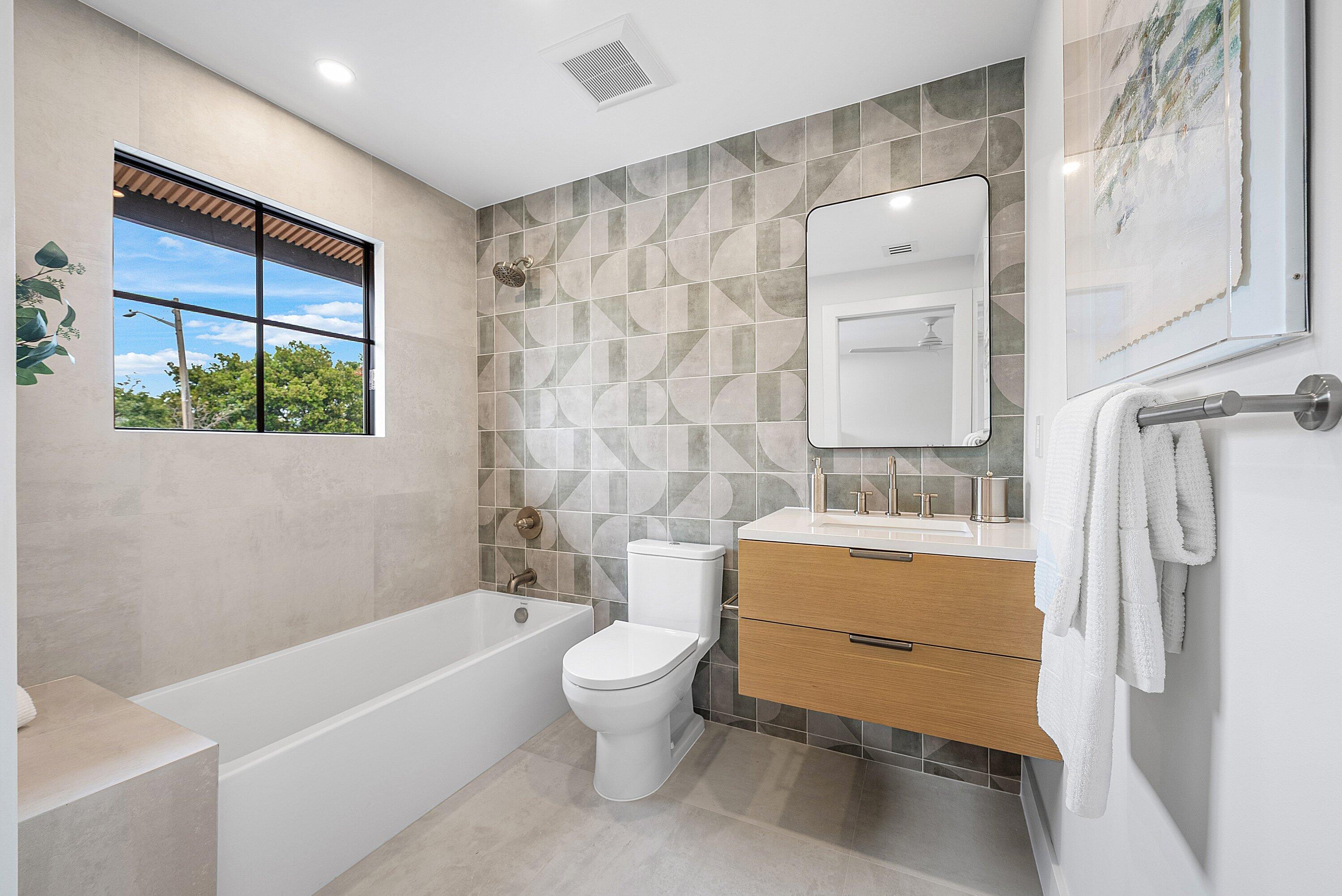 478 NW 13th, Boca Raton FL 33432