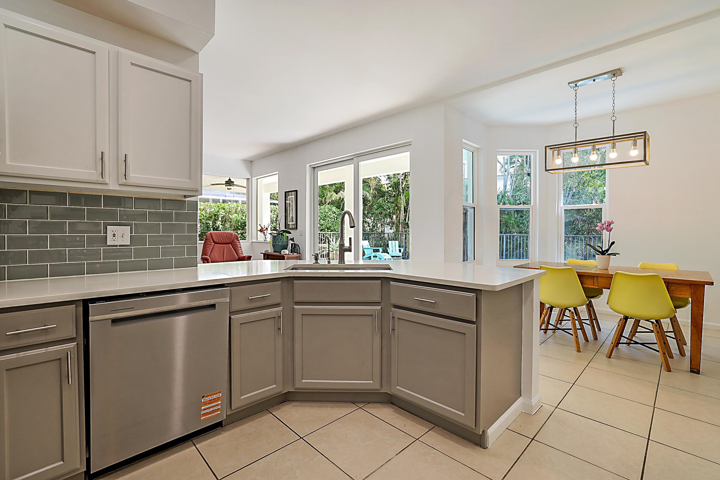 458 Woodview, Palm Beach Gardens FL 33418