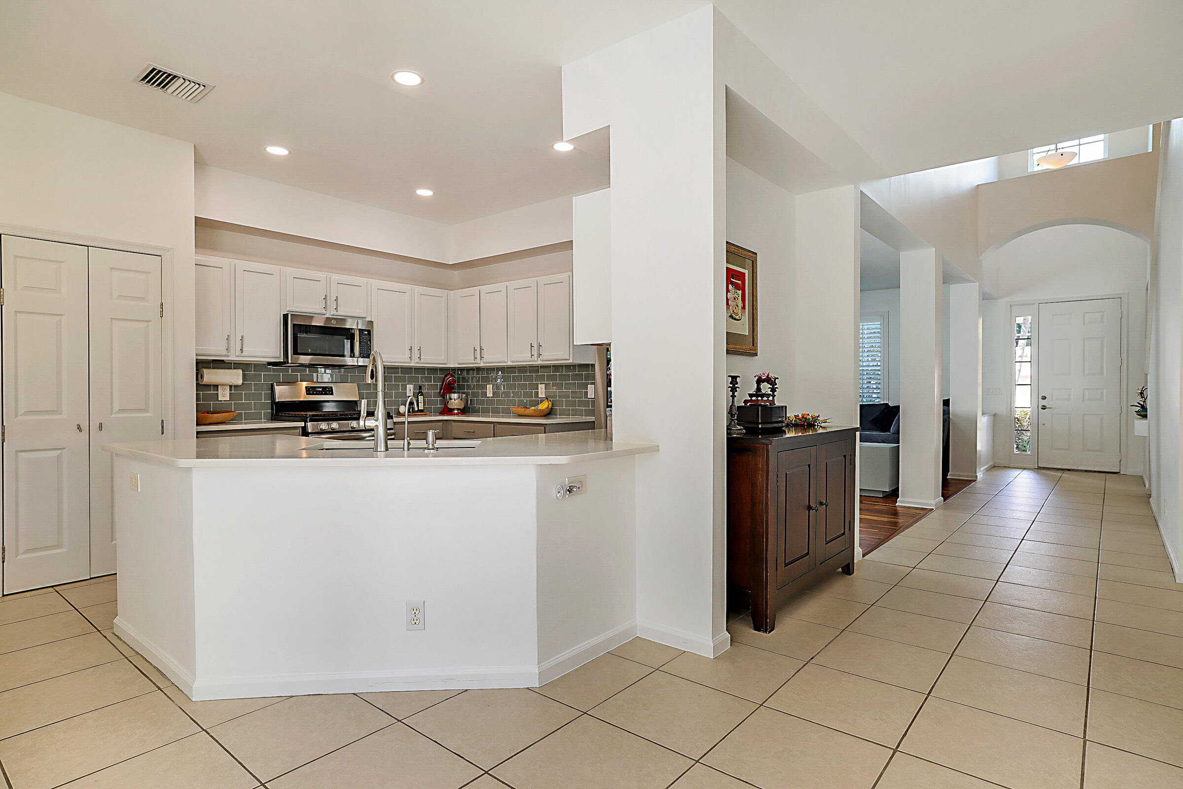 458 Woodview, Palm Beach Gardens FL 33418