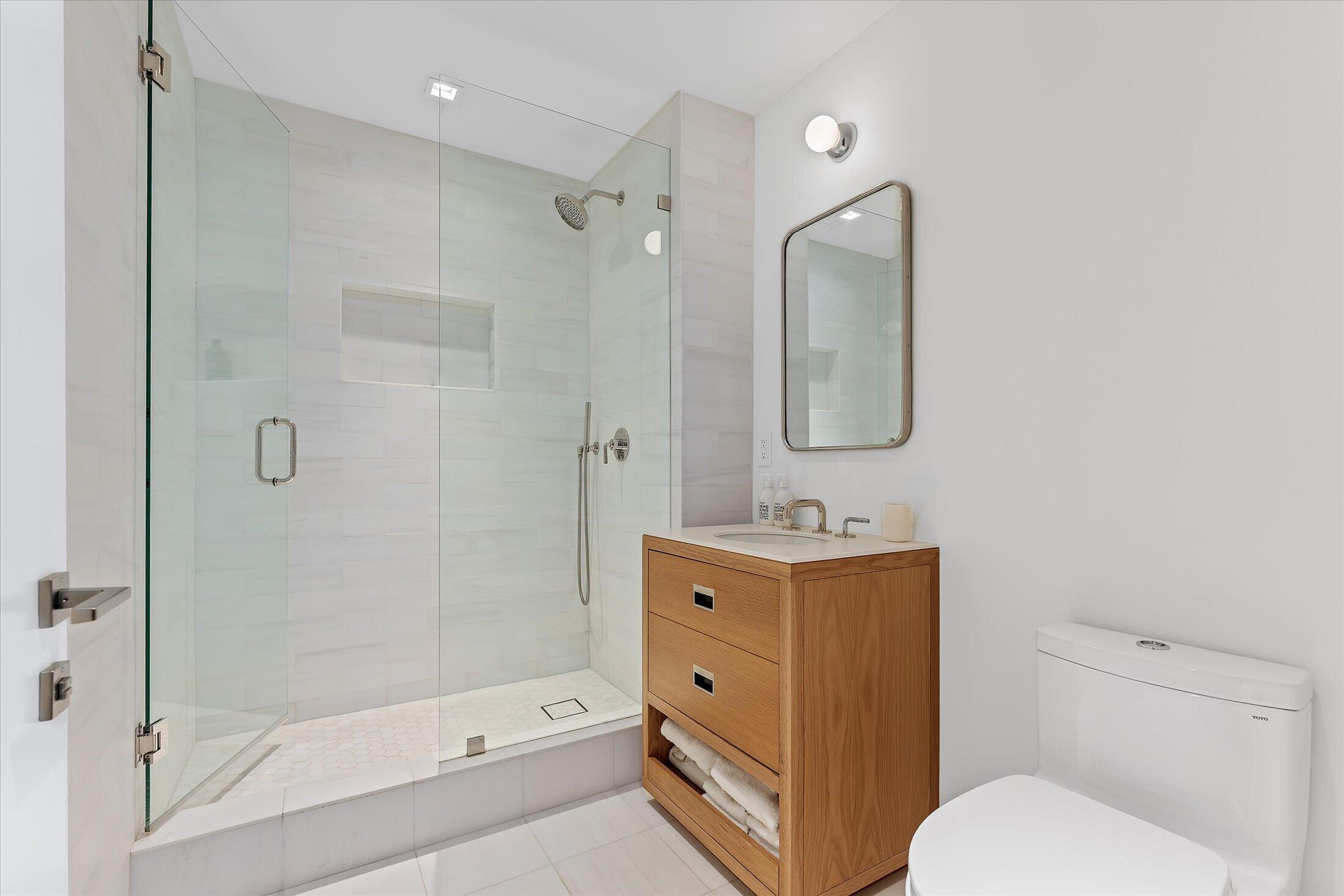 1040 Biscayne #4002, Miami FL 33132