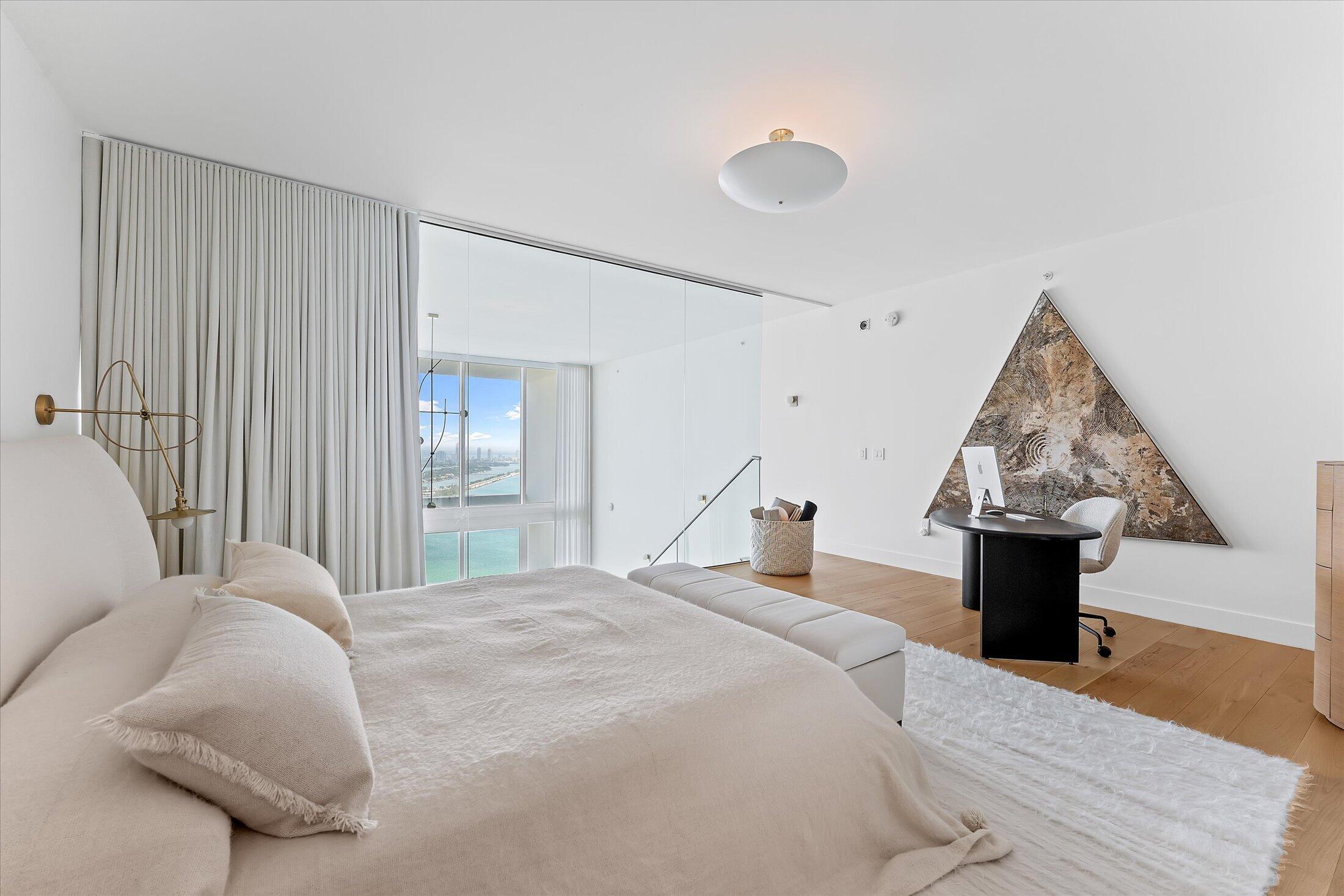 1040 Biscayne #4002, Miami FL 33132