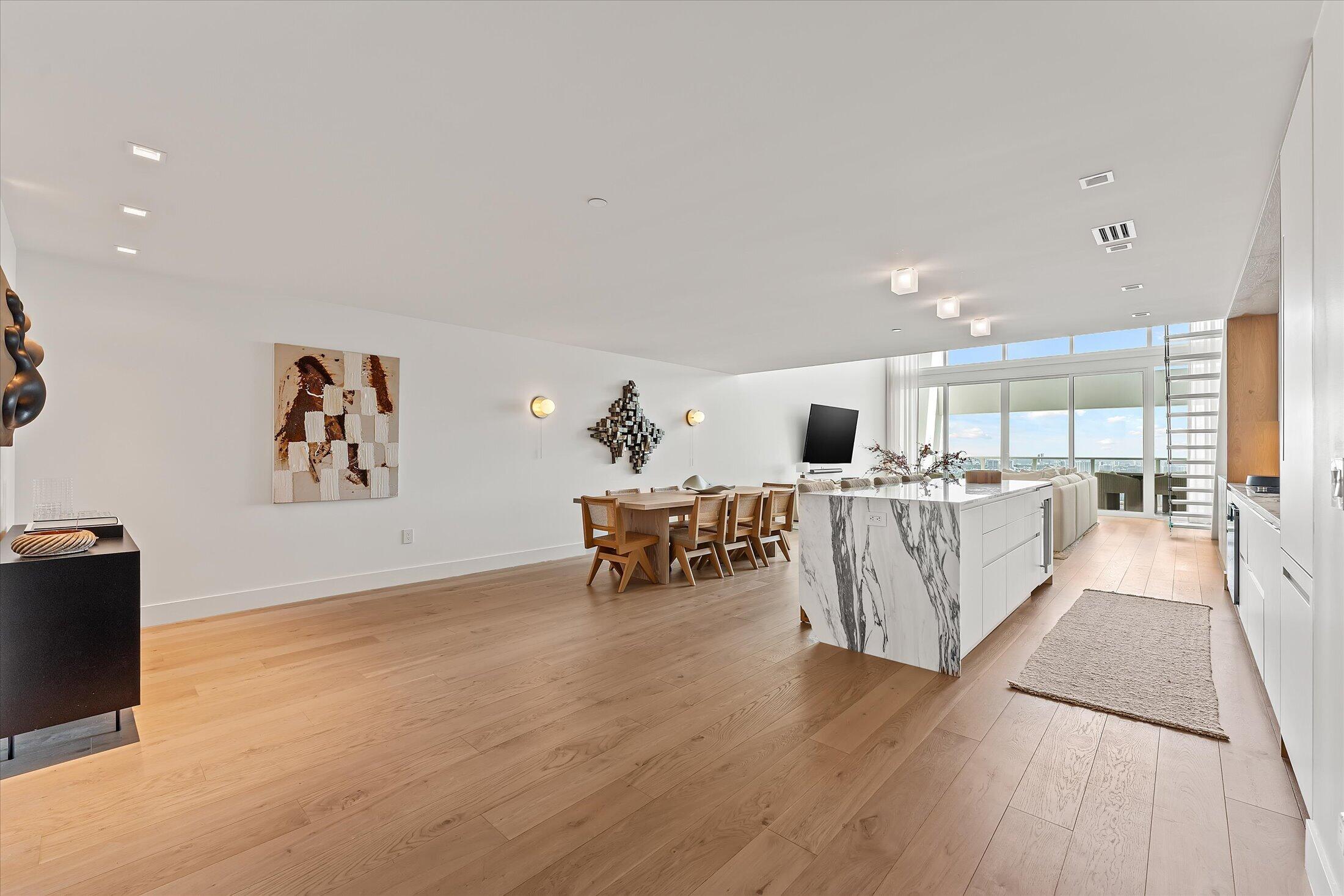 1040 Biscayne #4002, Miami FL 33132
