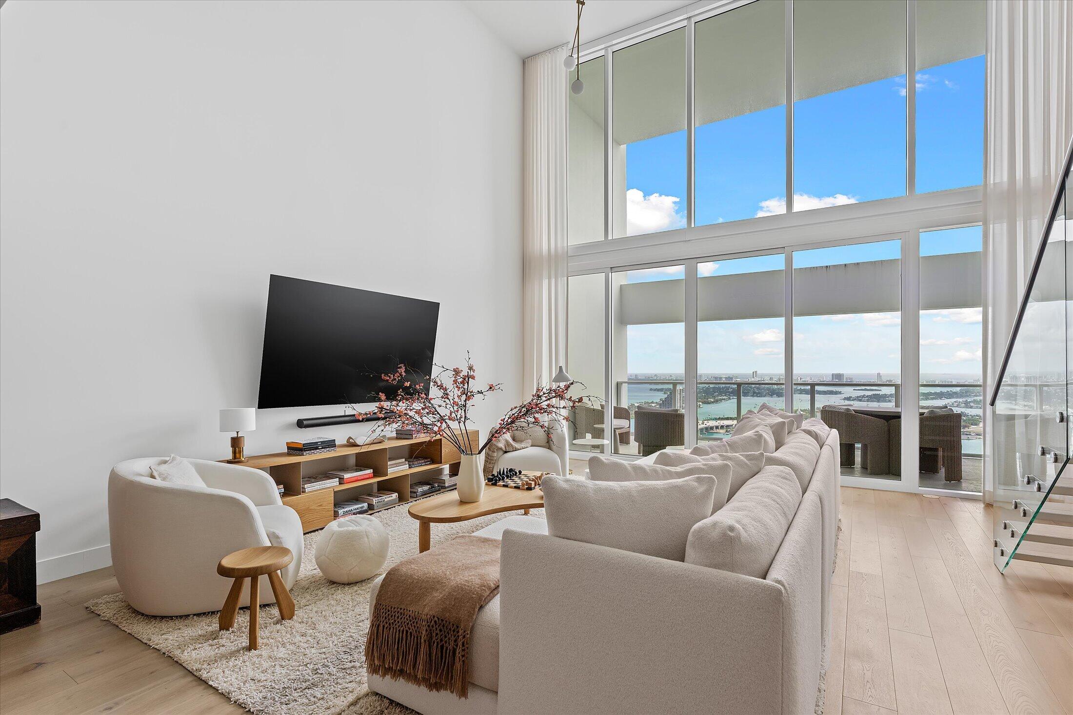 1040 Biscayne #4002, Miami FL 33132