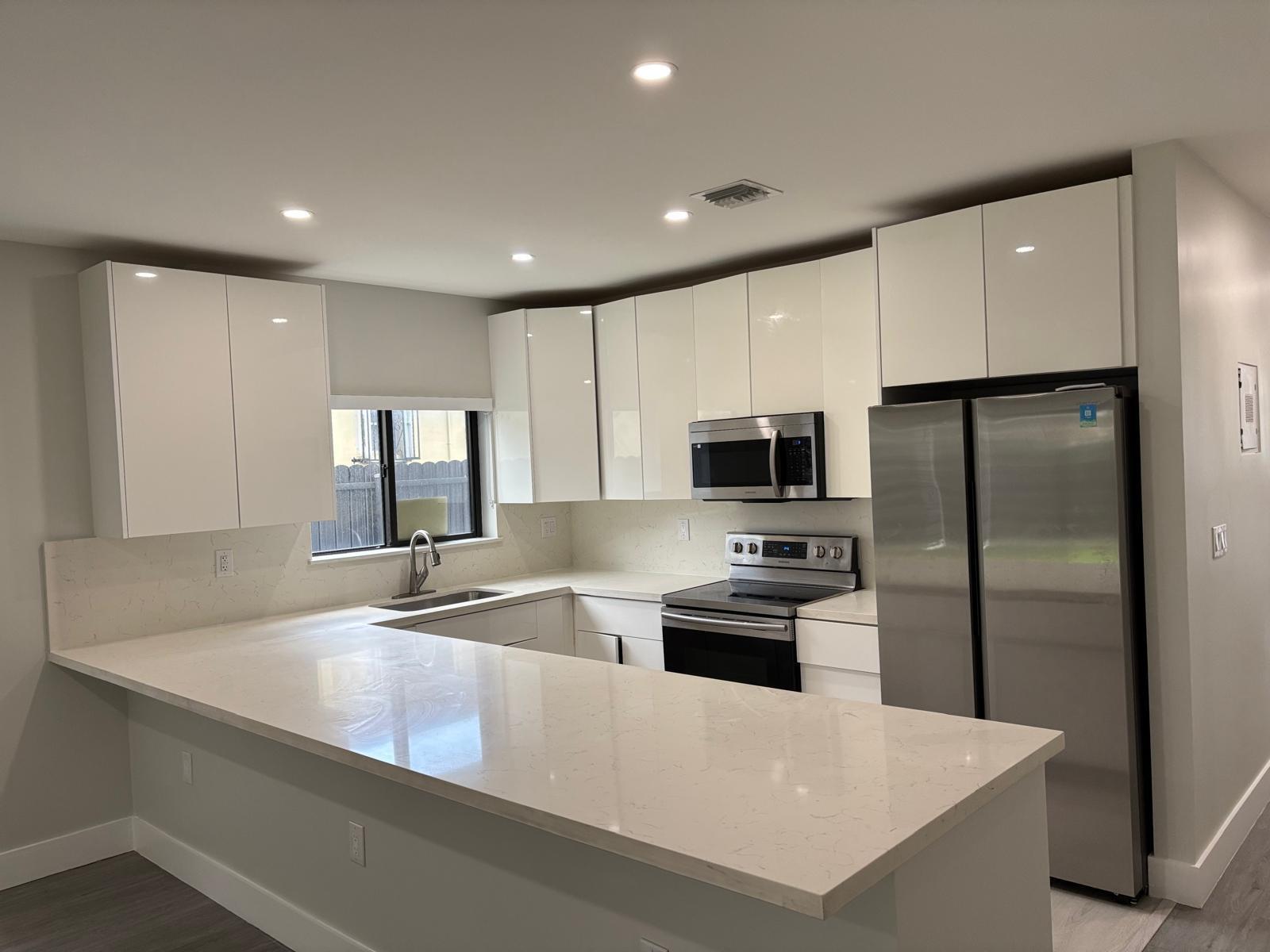2210 W 5th, Hialeah FL 33010
