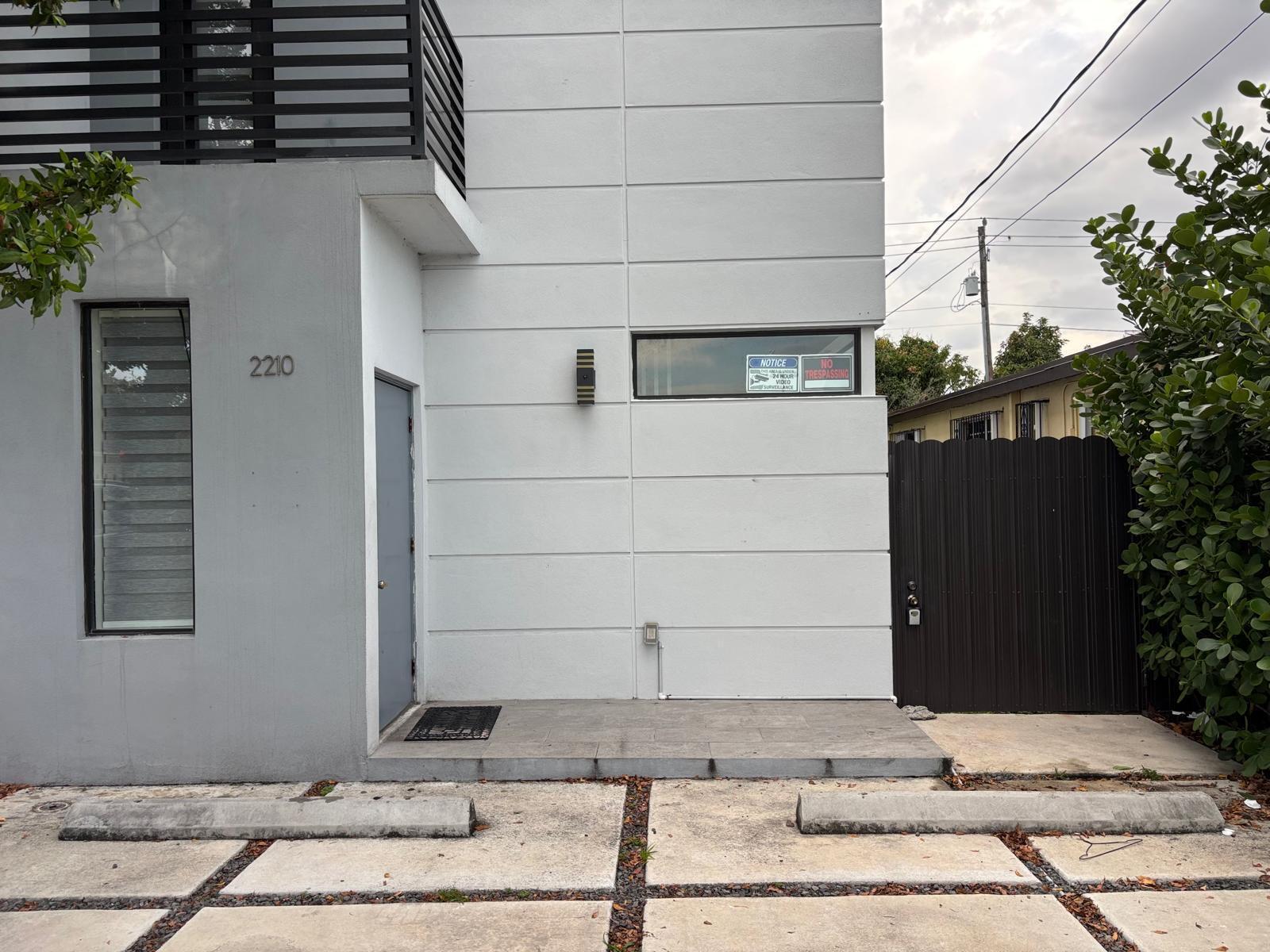 2210 W 5th, Hialeah FL 33010