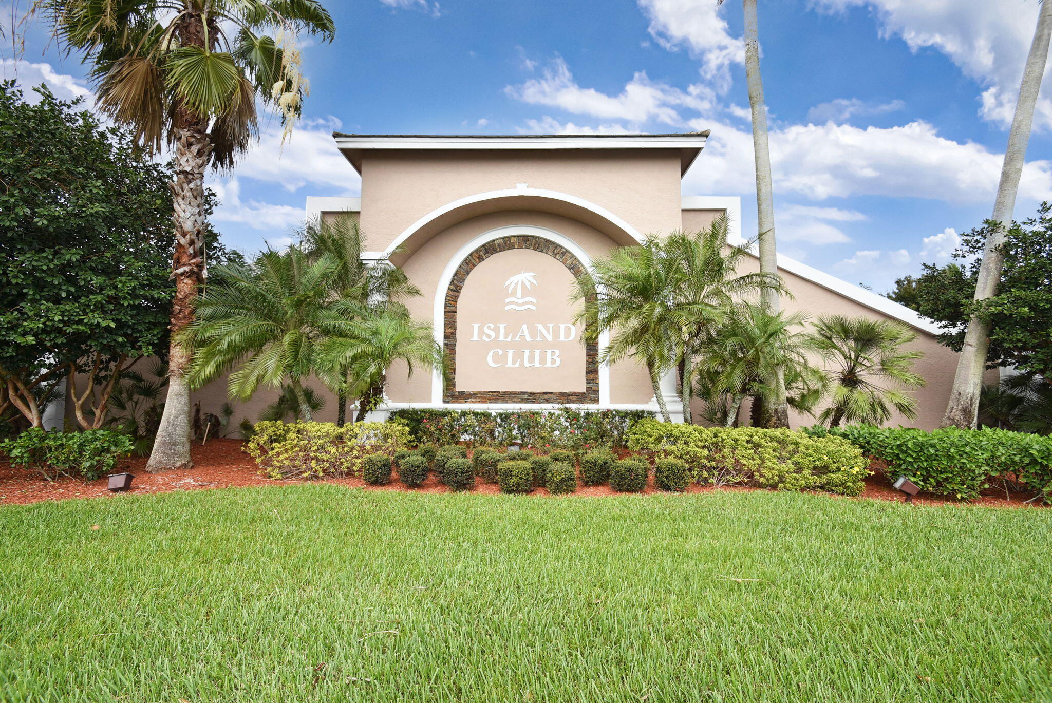 8736 San Andros, West Palm Beach FL 33411