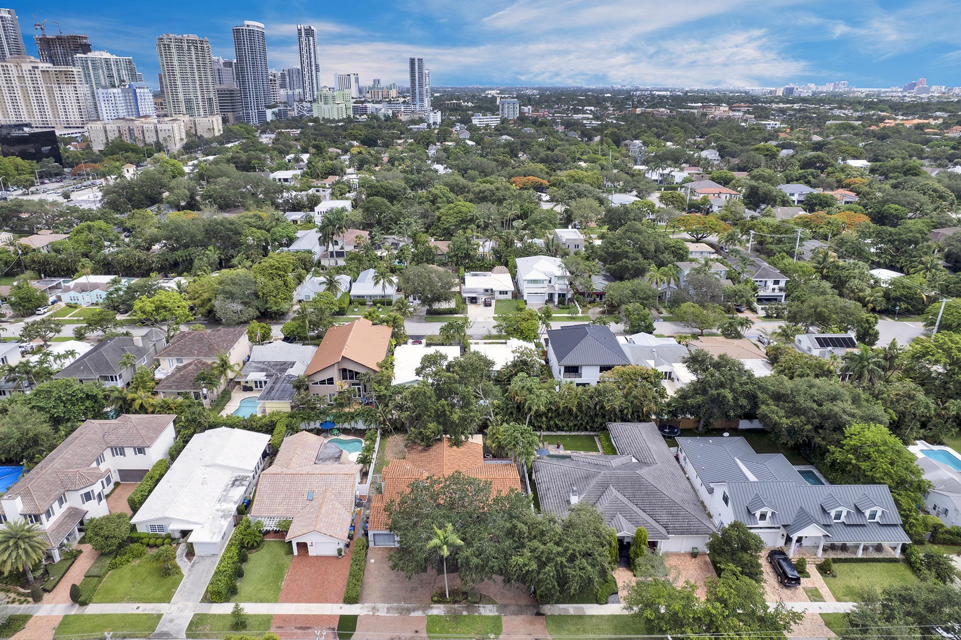 805 SE 10th, Fort Lauderdale FL 33316