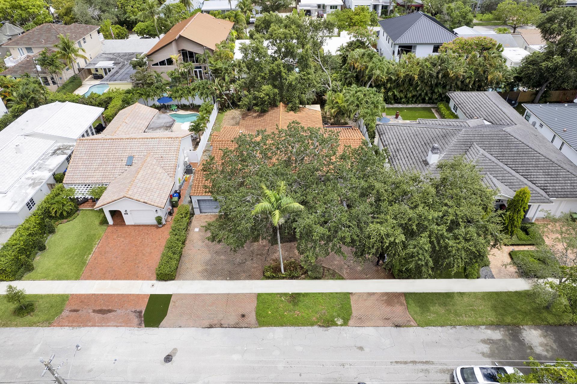 805 SE 10th, Fort Lauderdale FL 33316