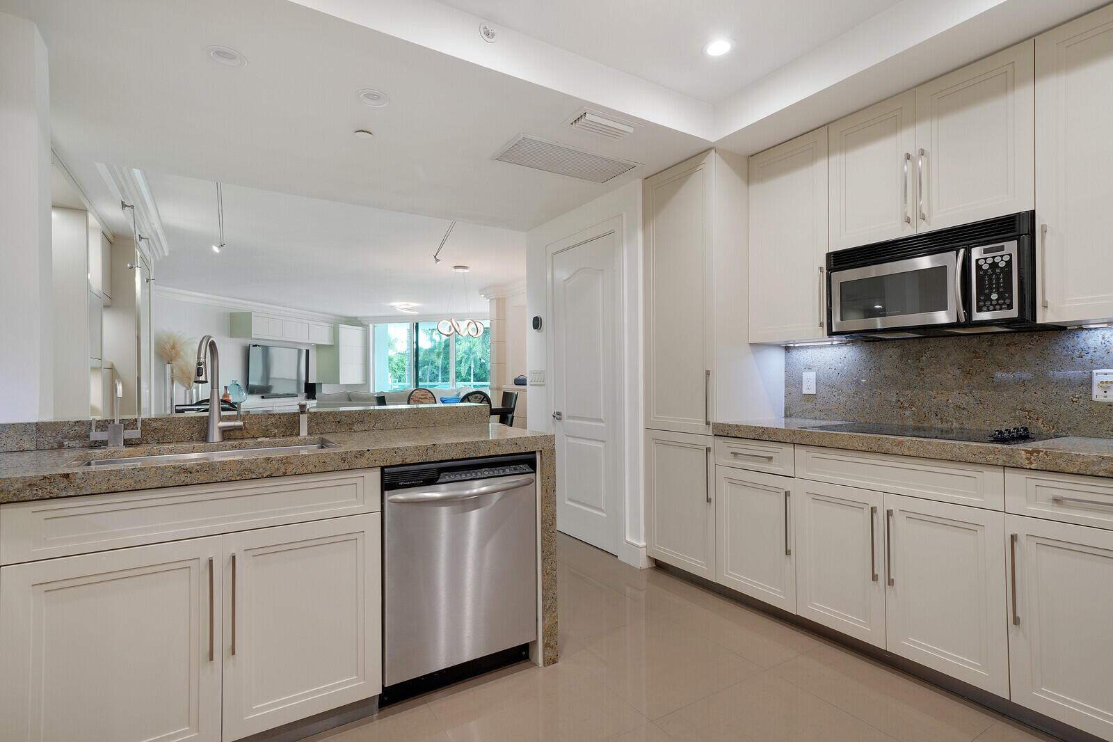 550 SE Mizner #B209, Boca Raton FL 33432