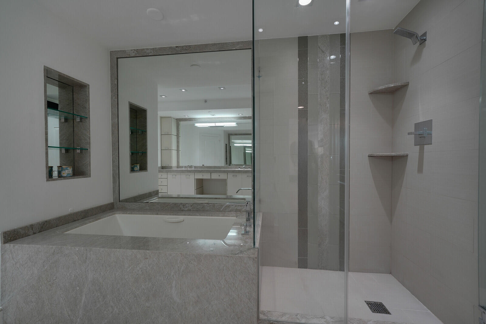 550 SE Mizner #B209, Boca Raton FL 33432