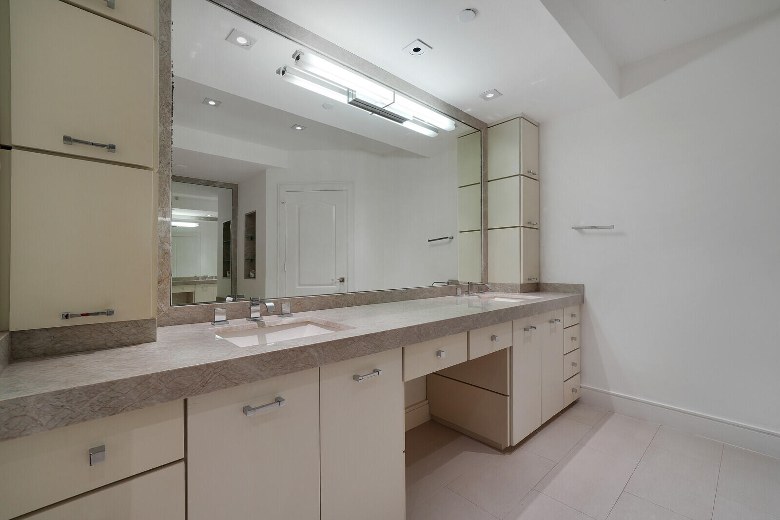 550 SE Mizner #B209, Boca Raton FL 33432