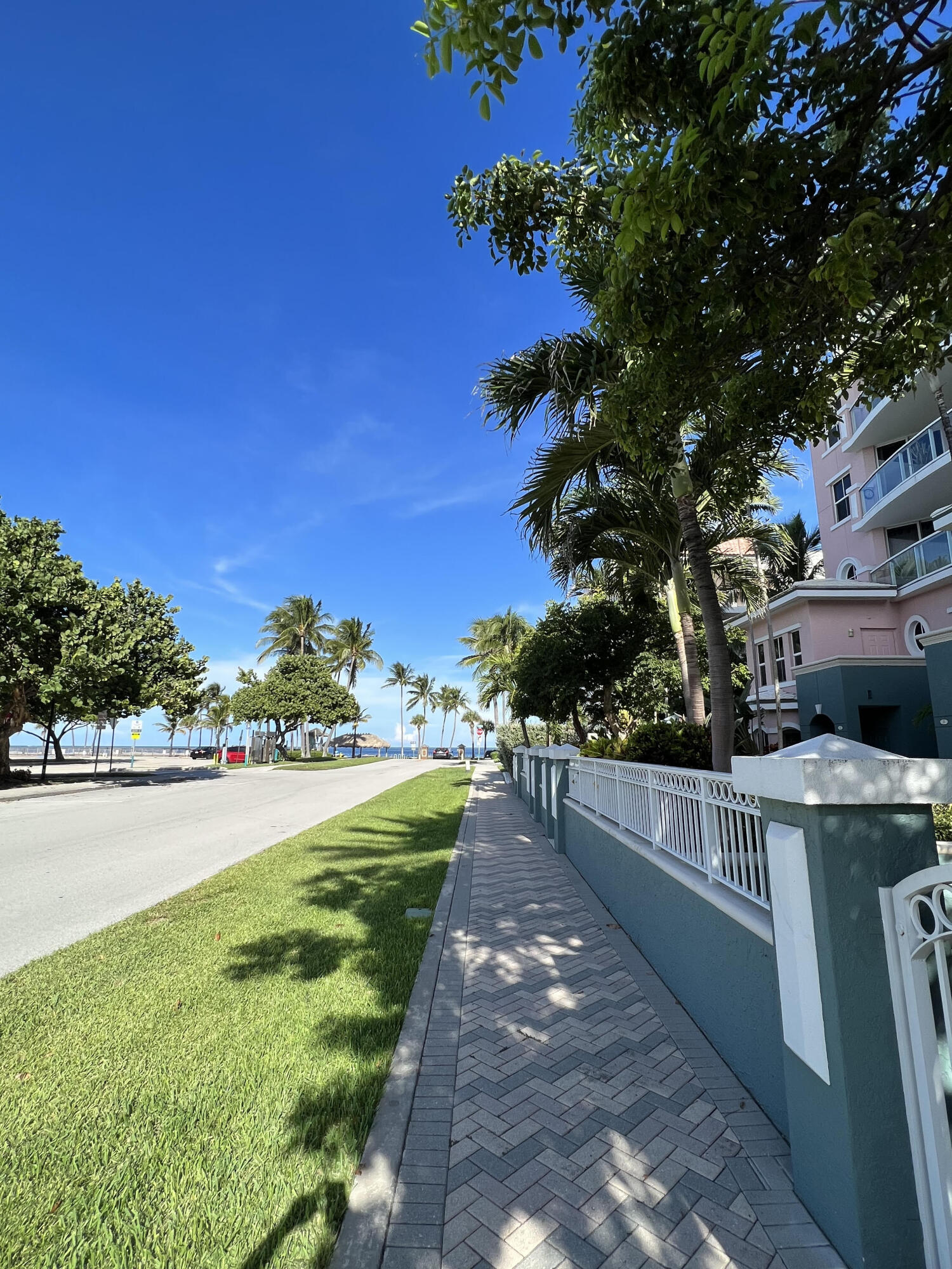 2051 SE 3rd #Th3, Deerfield Beach FL 33441