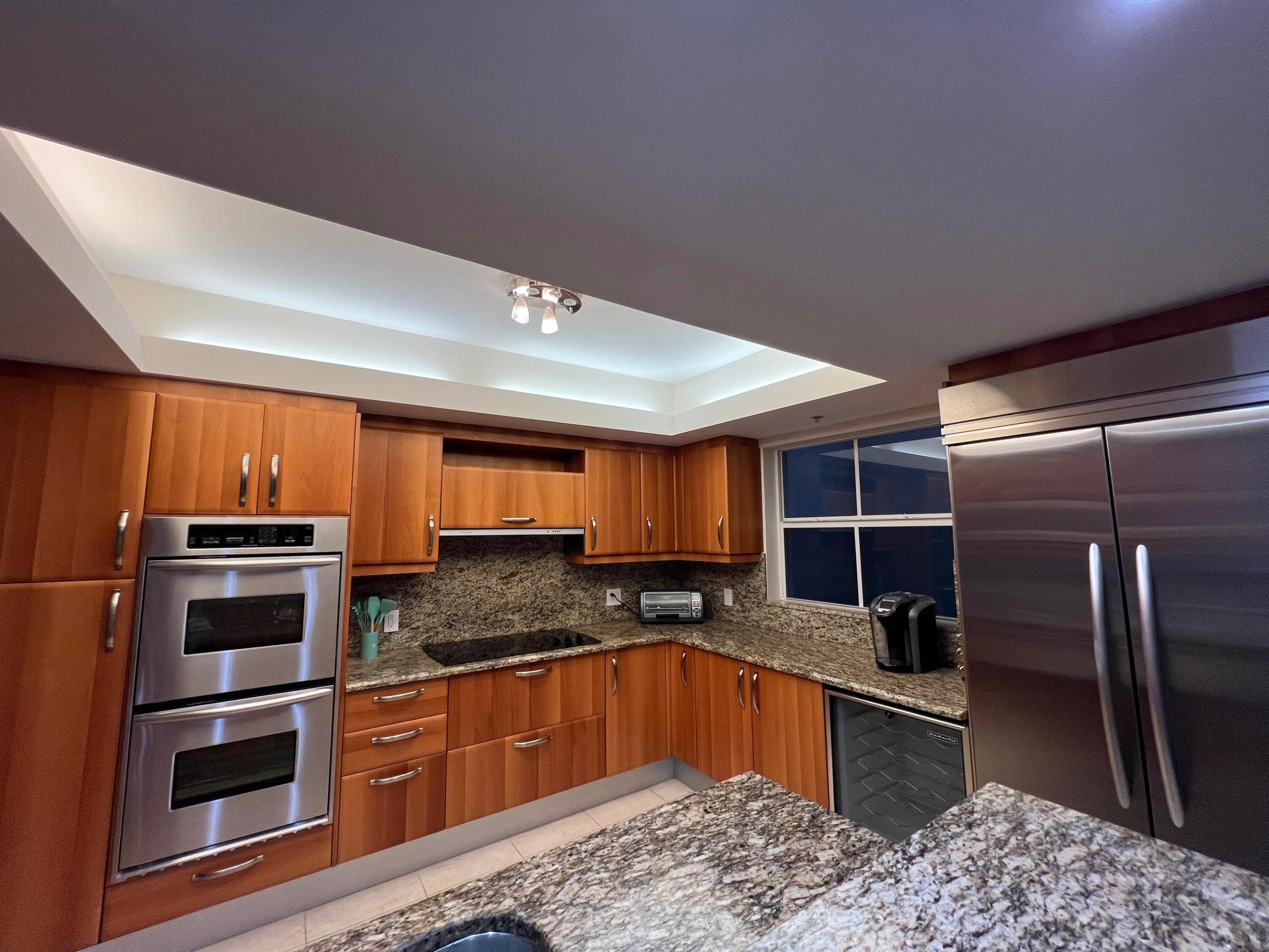 2051 SE 3rd #Th3, Deerfield Beach FL 33441