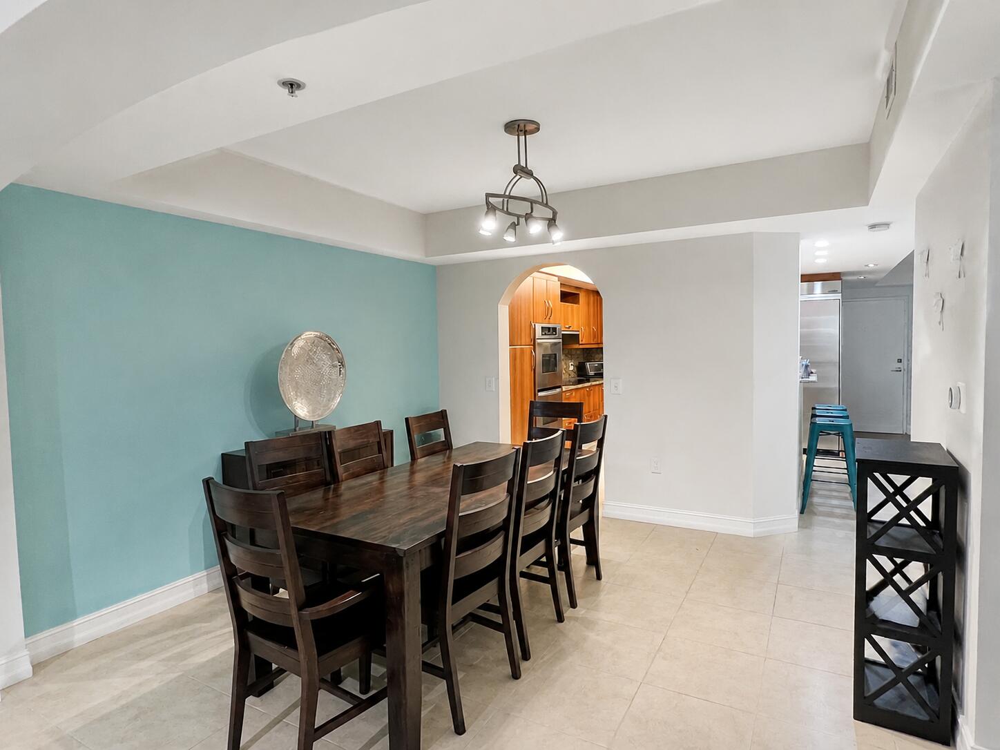 2051 SE 3rd #Th3, Deerfield Beach FL 33441
